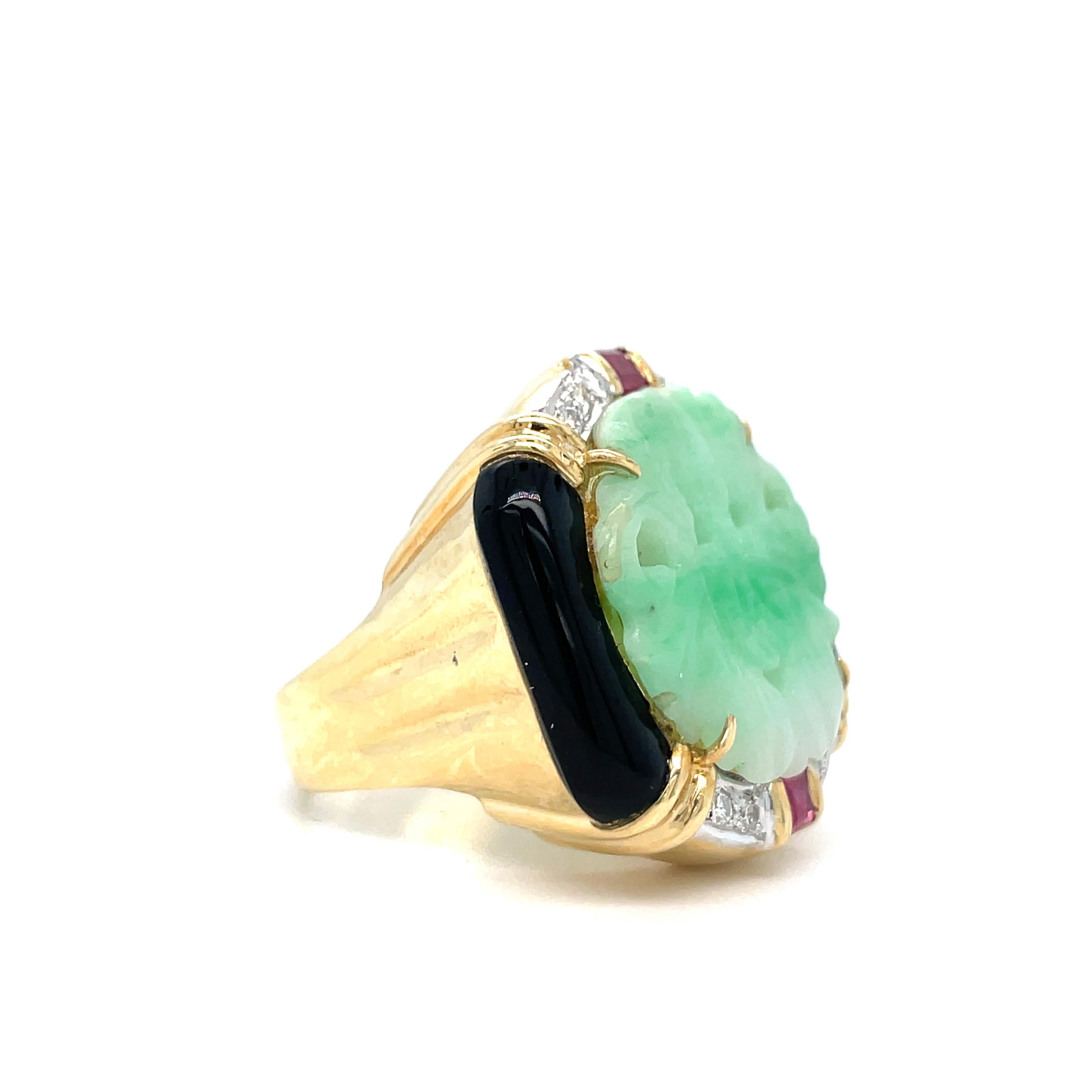 Round Cut 18K Yellow Gold Carved Jade, Diamond, Onyx Ruby Ring For Sale