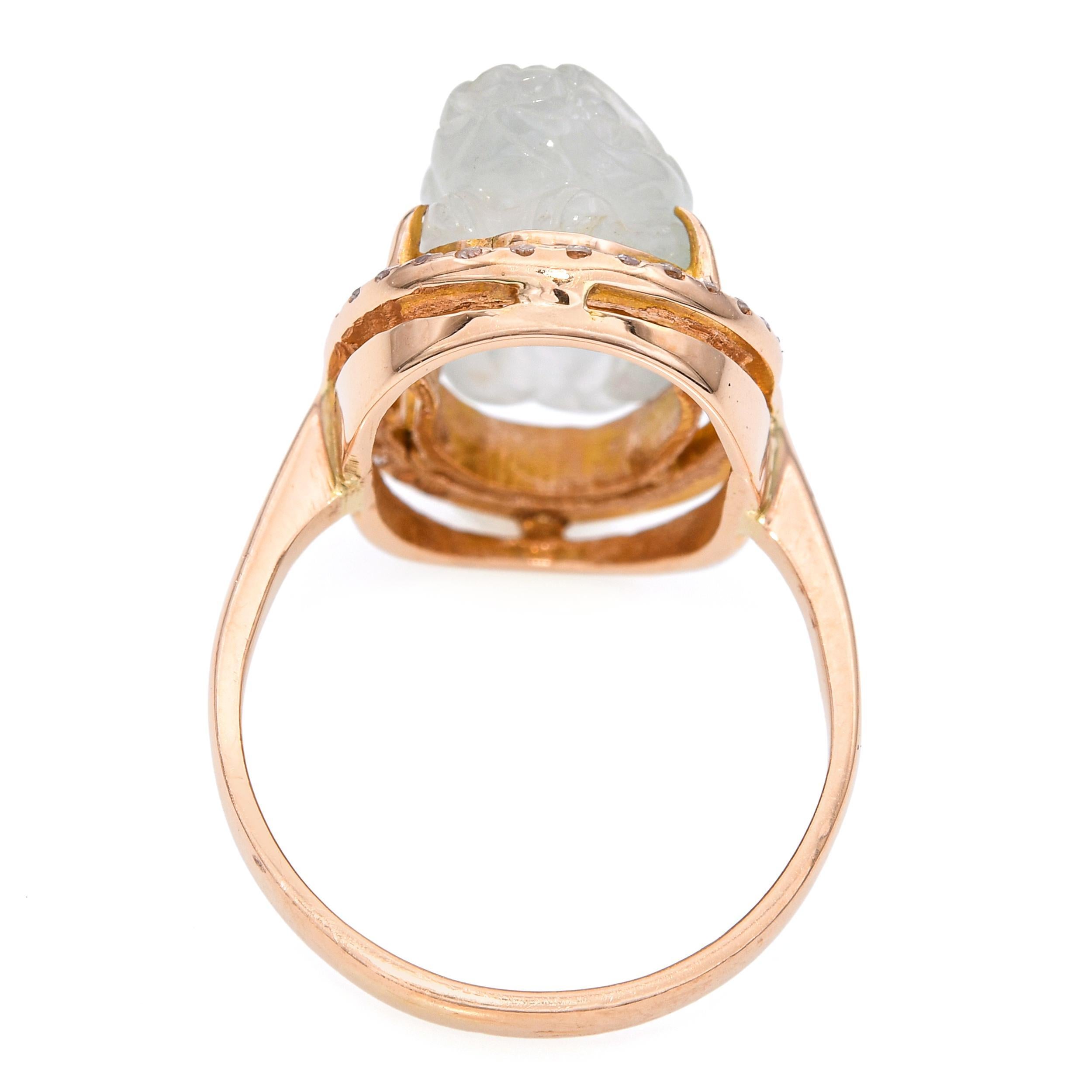 Ring aus 18k Gelbgold mit geschnitztem Jadefrosch und Diamant im Zustand „Gut“ im Angebot in New York, NY