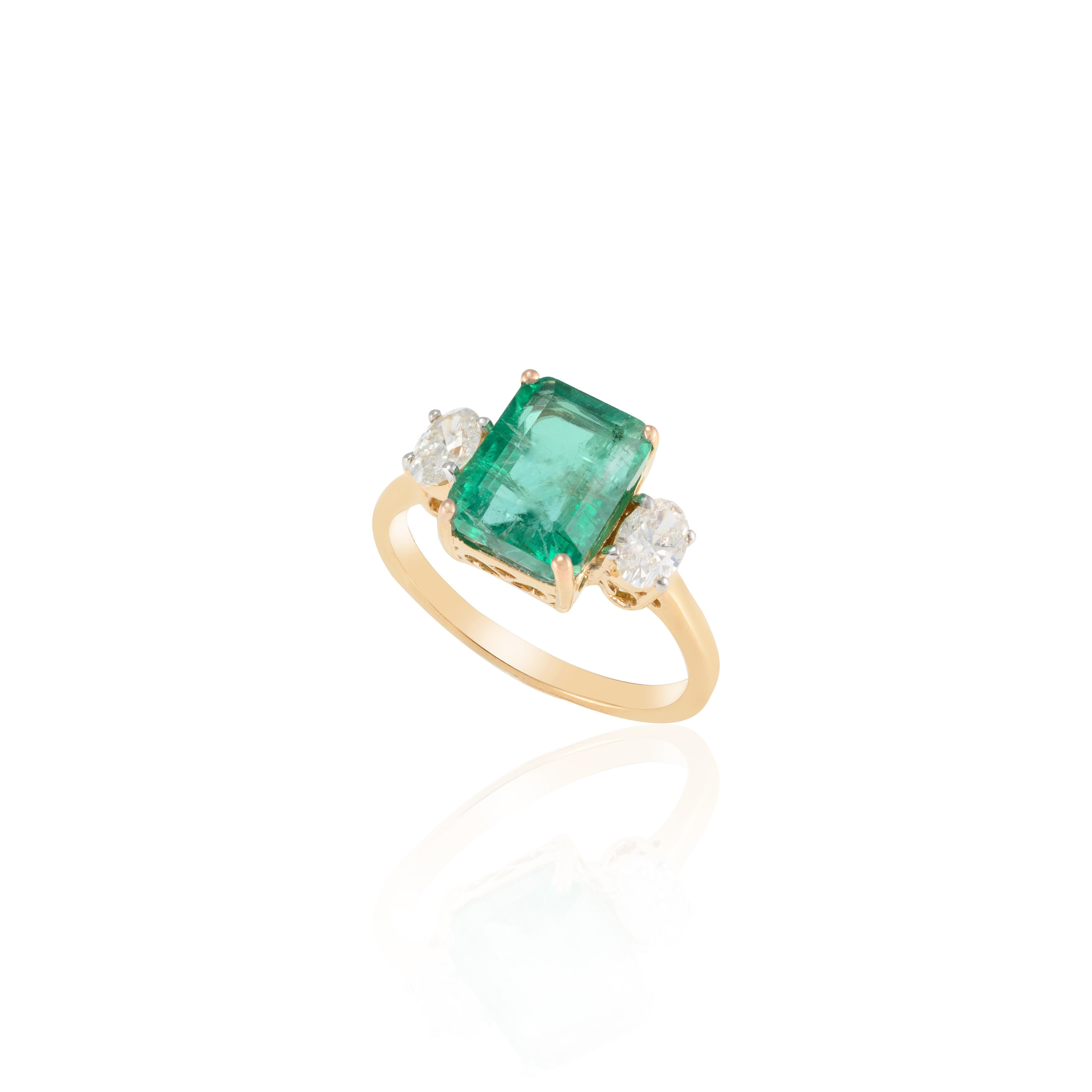 For Sale:  18k Yellow Gold Certified 2.87 CTW Octagon Emerald and Diamond Three Stone Ring 4