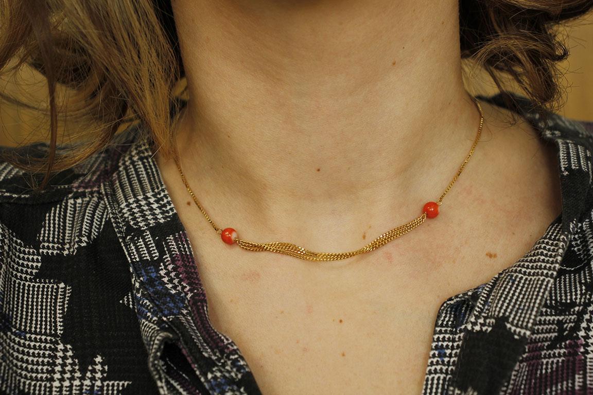 18 Karat Yellow Gold Chain and Red Spheres Coral Retrò Necklace 3