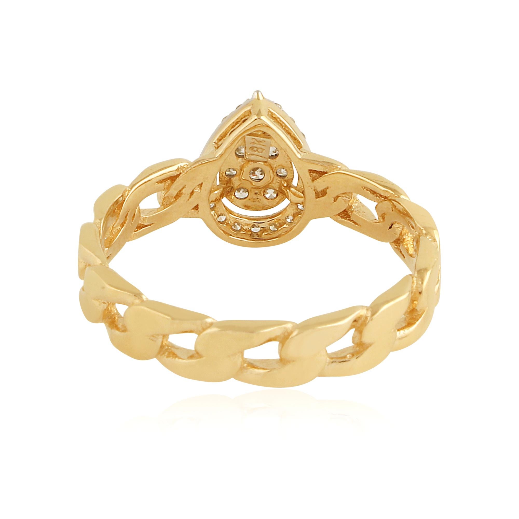For Sale:  18k Yellow Gold Chain Link Ring Gift with Pear Shaped Diamond Cluster 4