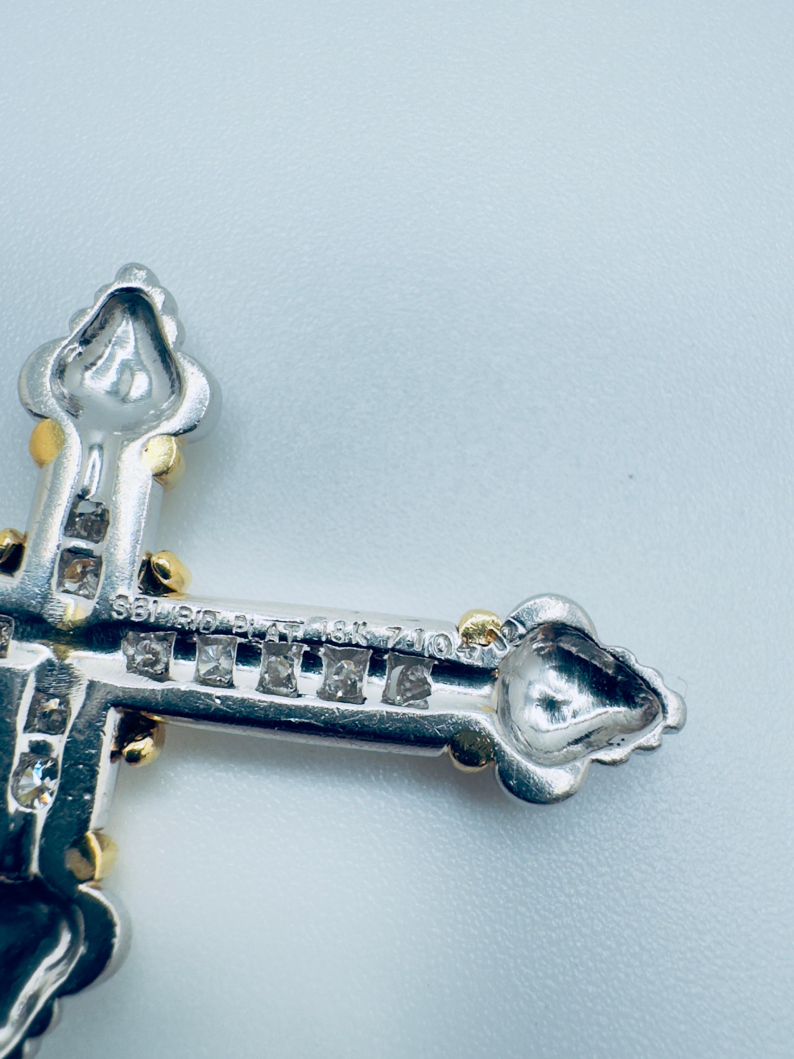 18K Yellow Gold Chain with Platinum Diamond Cross Pendant in vendita 2