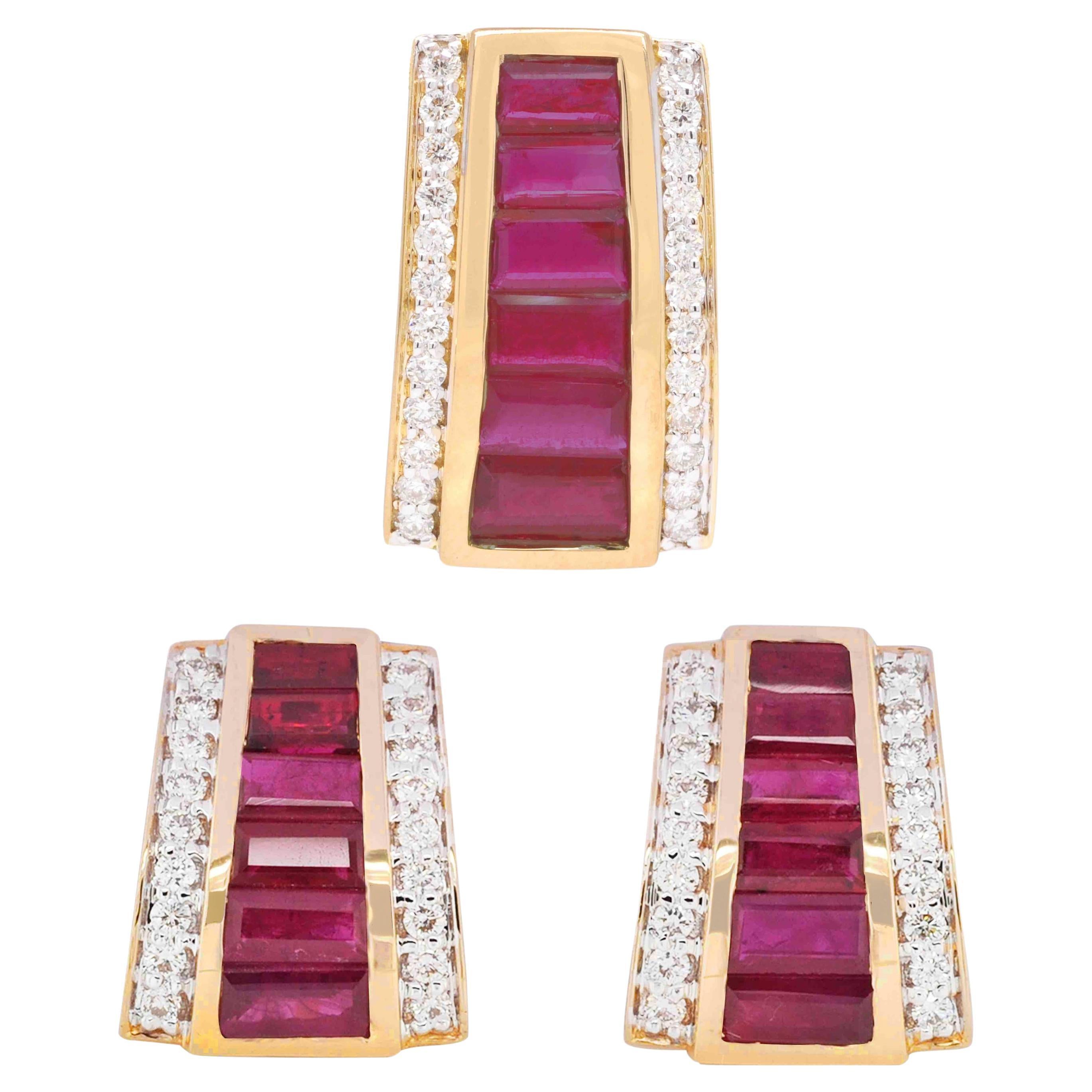 18K Yellow Gold Channel Set Ruby Taper Baguette Pyramid Pendant Earrings Set  For Sale
