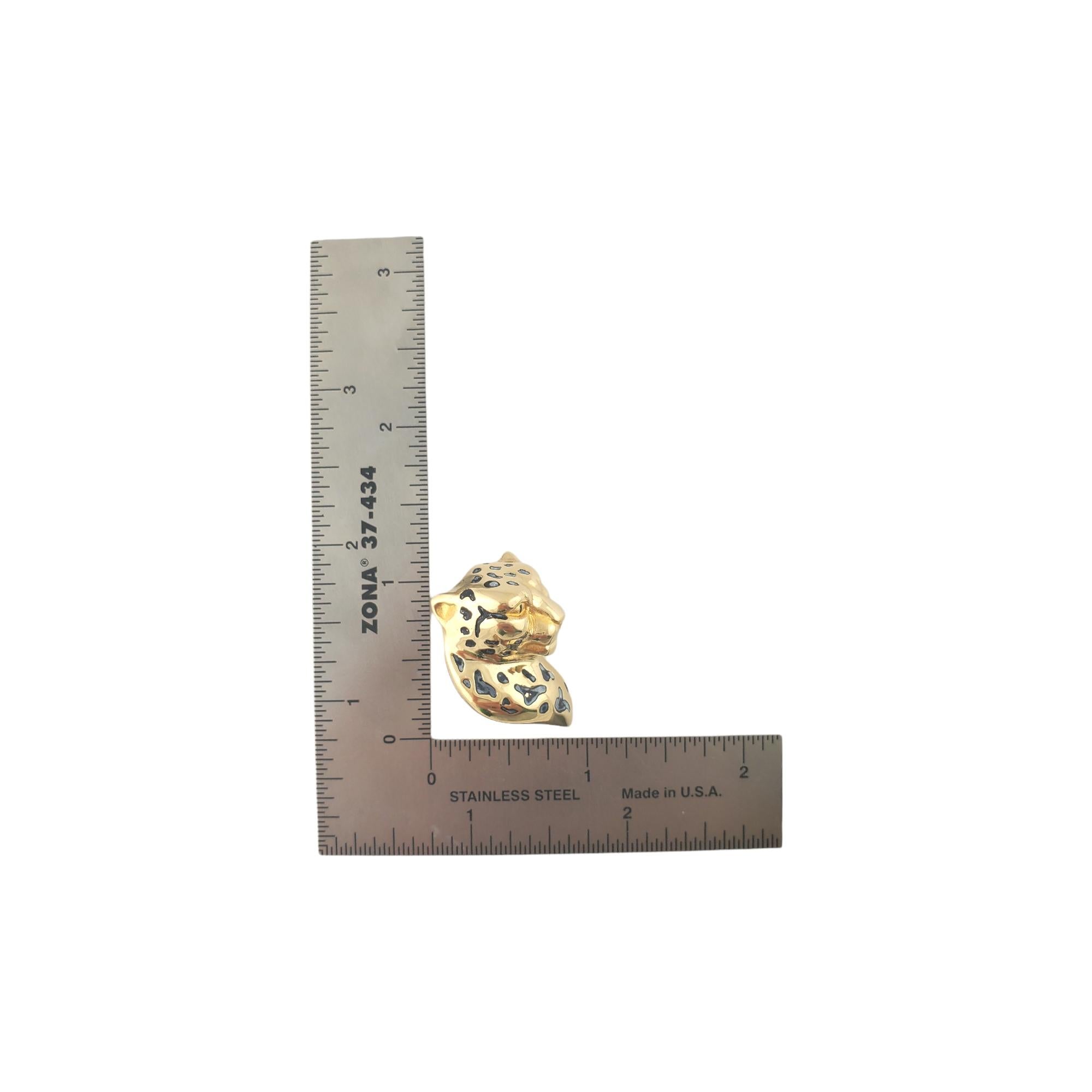 18K Yellow Gold Cheetah Clip on Earrings In Good Condition For Sale In Washington Depot, CT