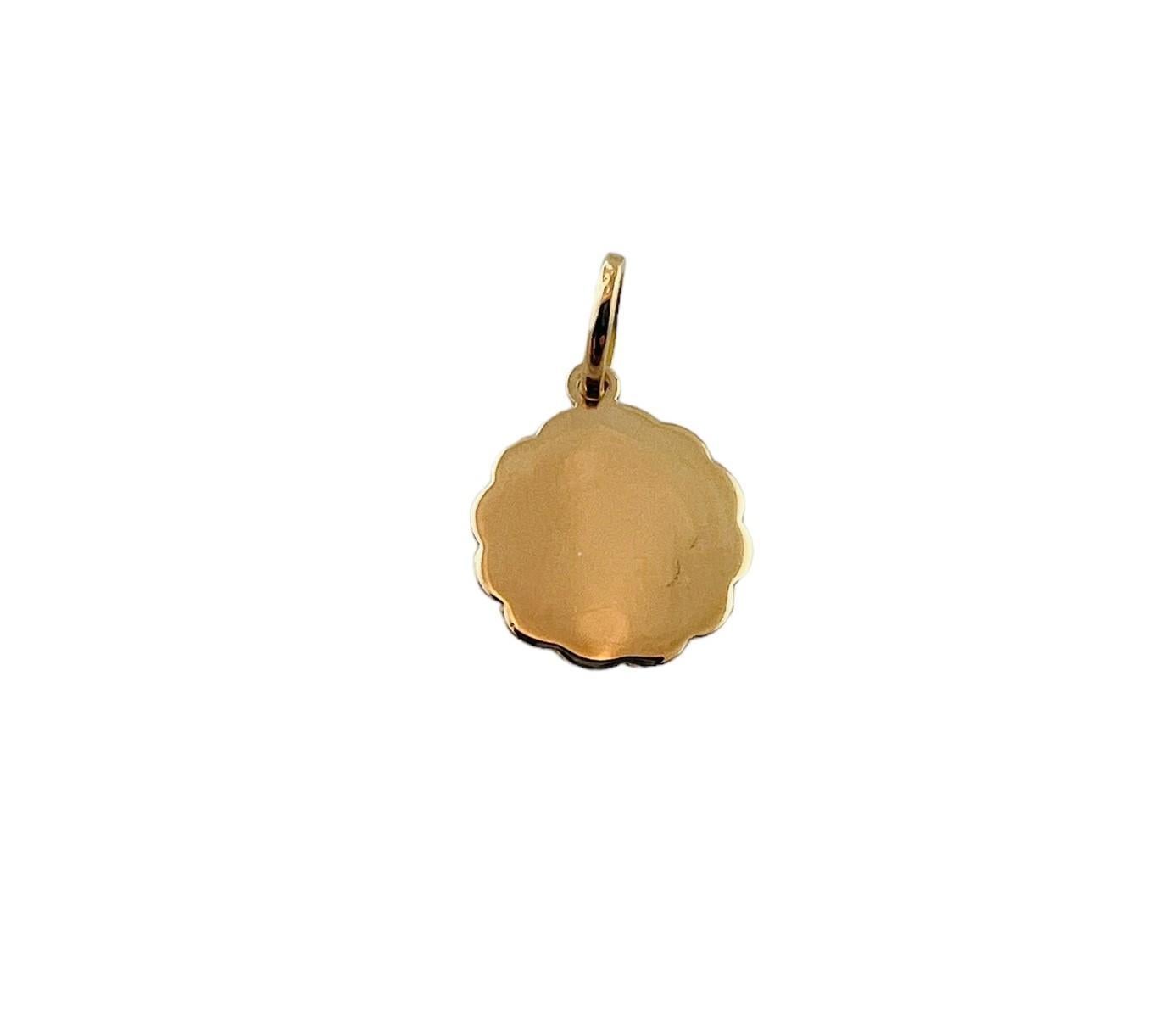 Women's 18K Yellow Gold Cherub Angel Circular Pendant #15552 For Sale