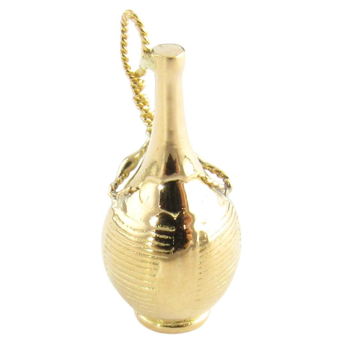 18K Yellow Gold Chianti Bottle Charm