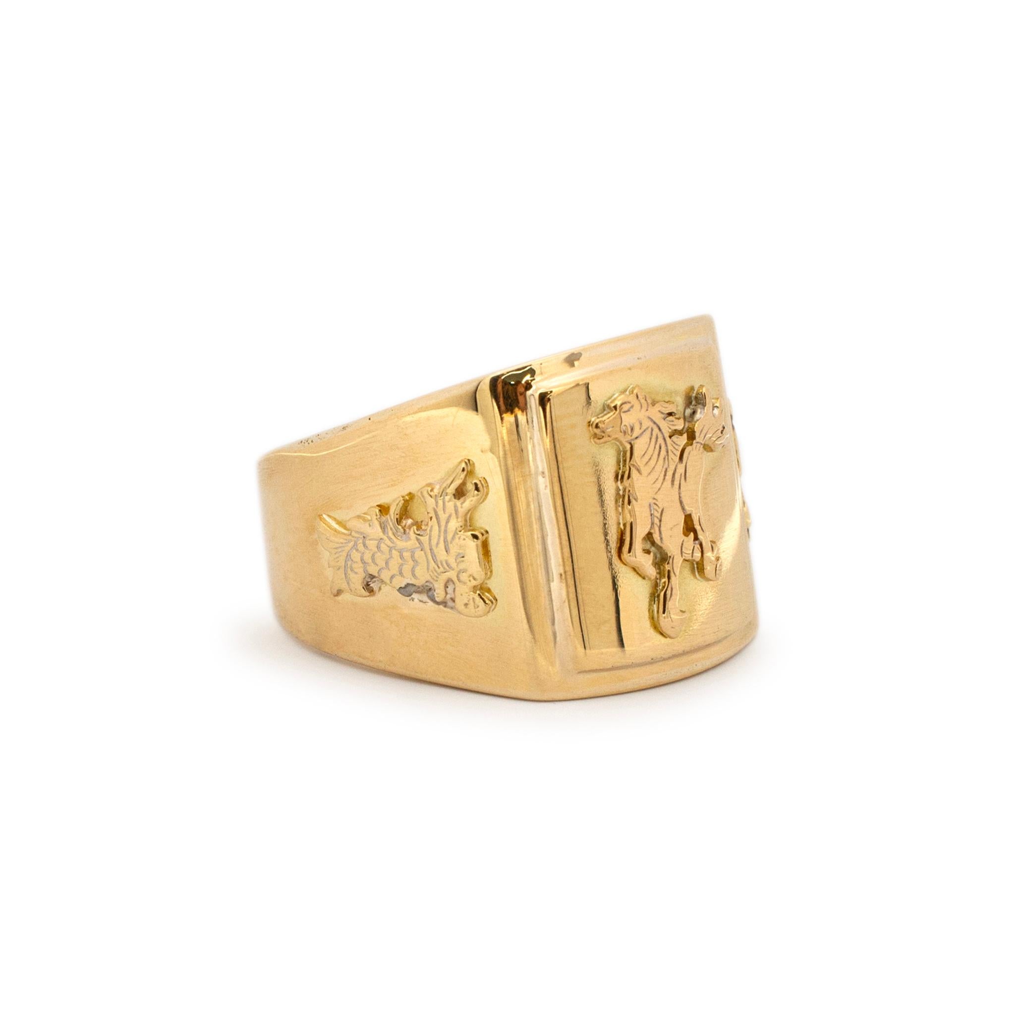 18 Karat Gelbgold Chinesischer Pferde-D Drachen-Ring im Zustand „Hervorragend“ in Houston, TX