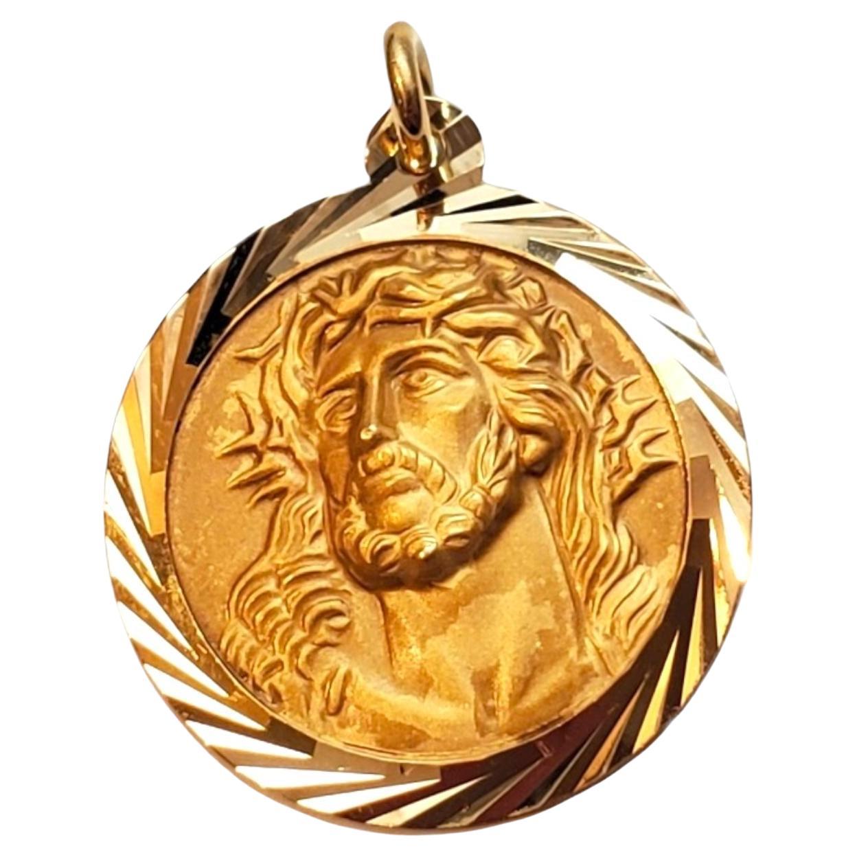 18K Yellow Gold Christ Head Circle Pendant  #17981