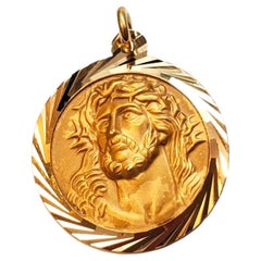 18K Yellow Gold Christ Head Circle Pendant  #17981