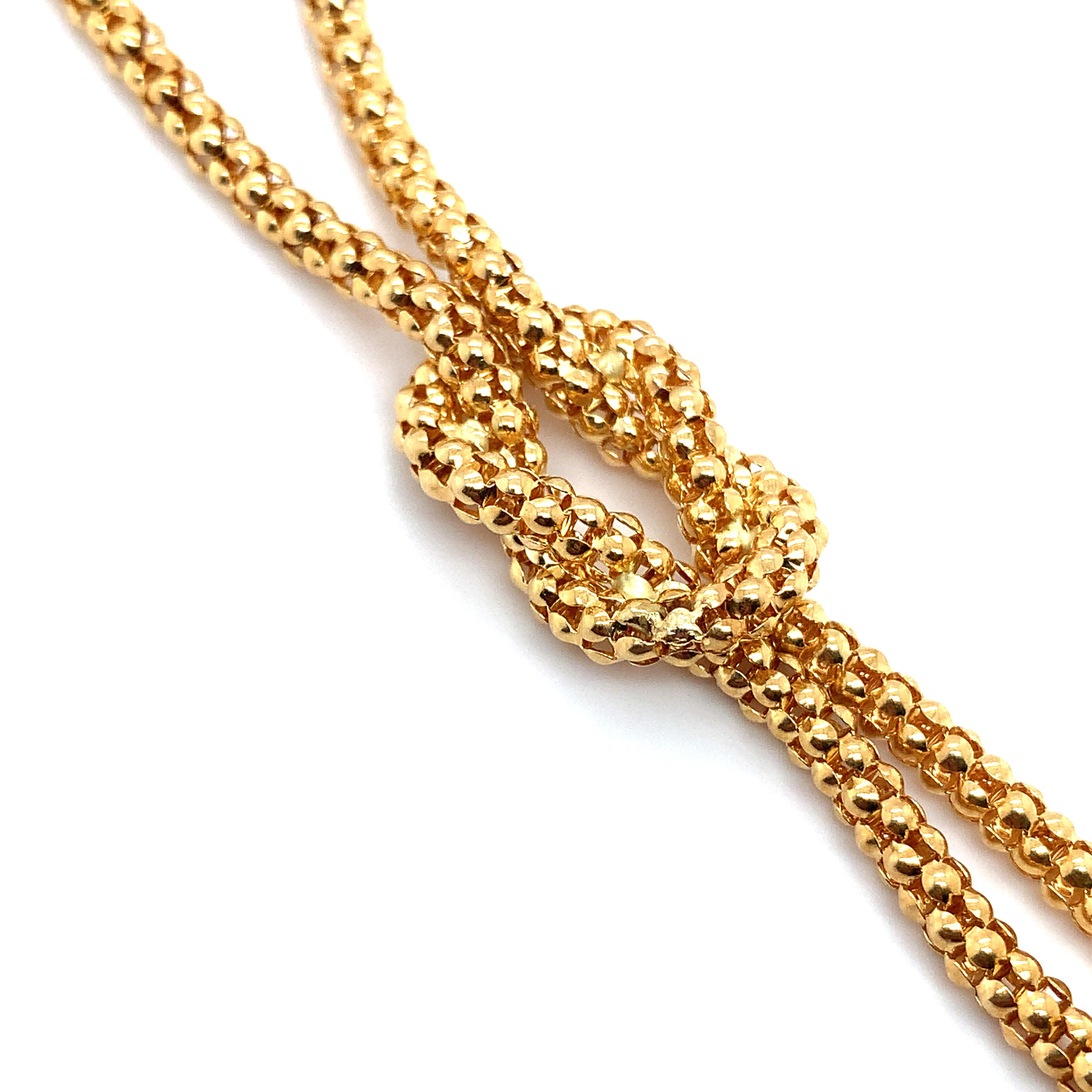 Collier en or jaune 18k avec pendentif en forme de goutte en vente 1