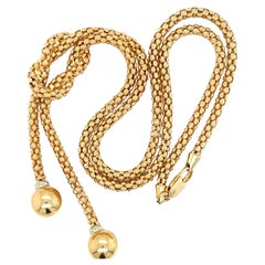 Collar con colgante en forma de gota de oro amarillo de 18 quilates