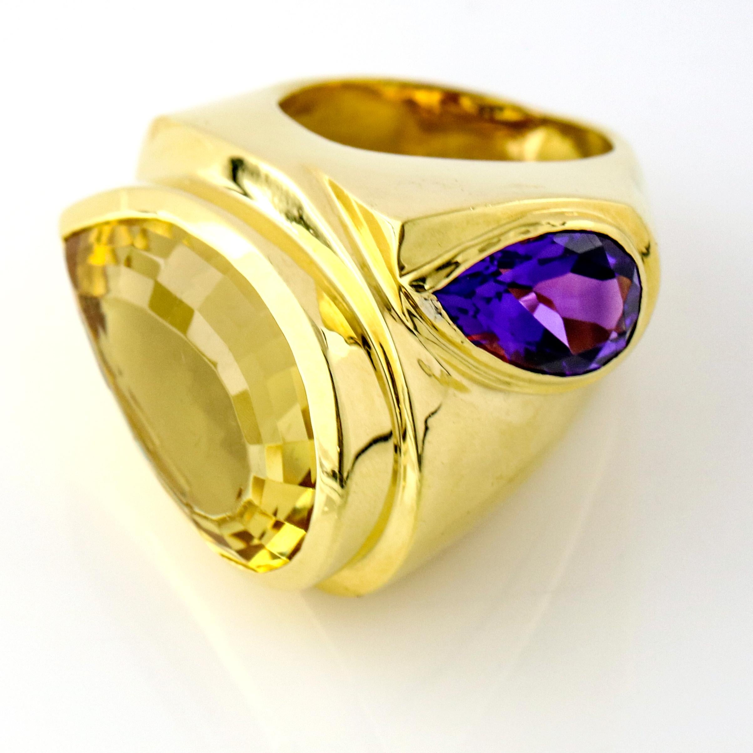 Women's 18 Karat Yellow Gold Citrine Amethyst Fashion Statement Ring For Sale
