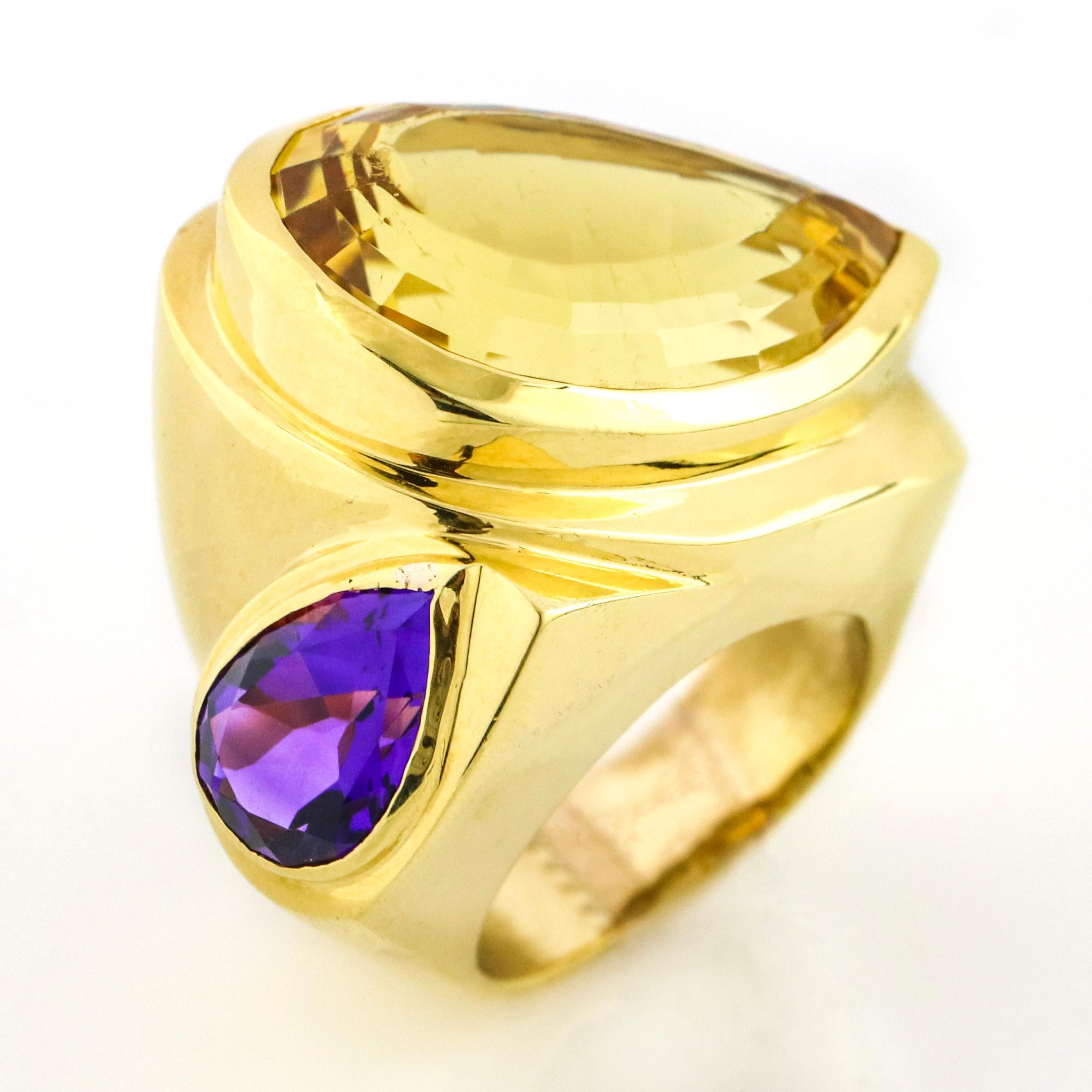 18 Karat Yellow Gold Citrine Amethyst Fashion Statement Ring For Sale 3