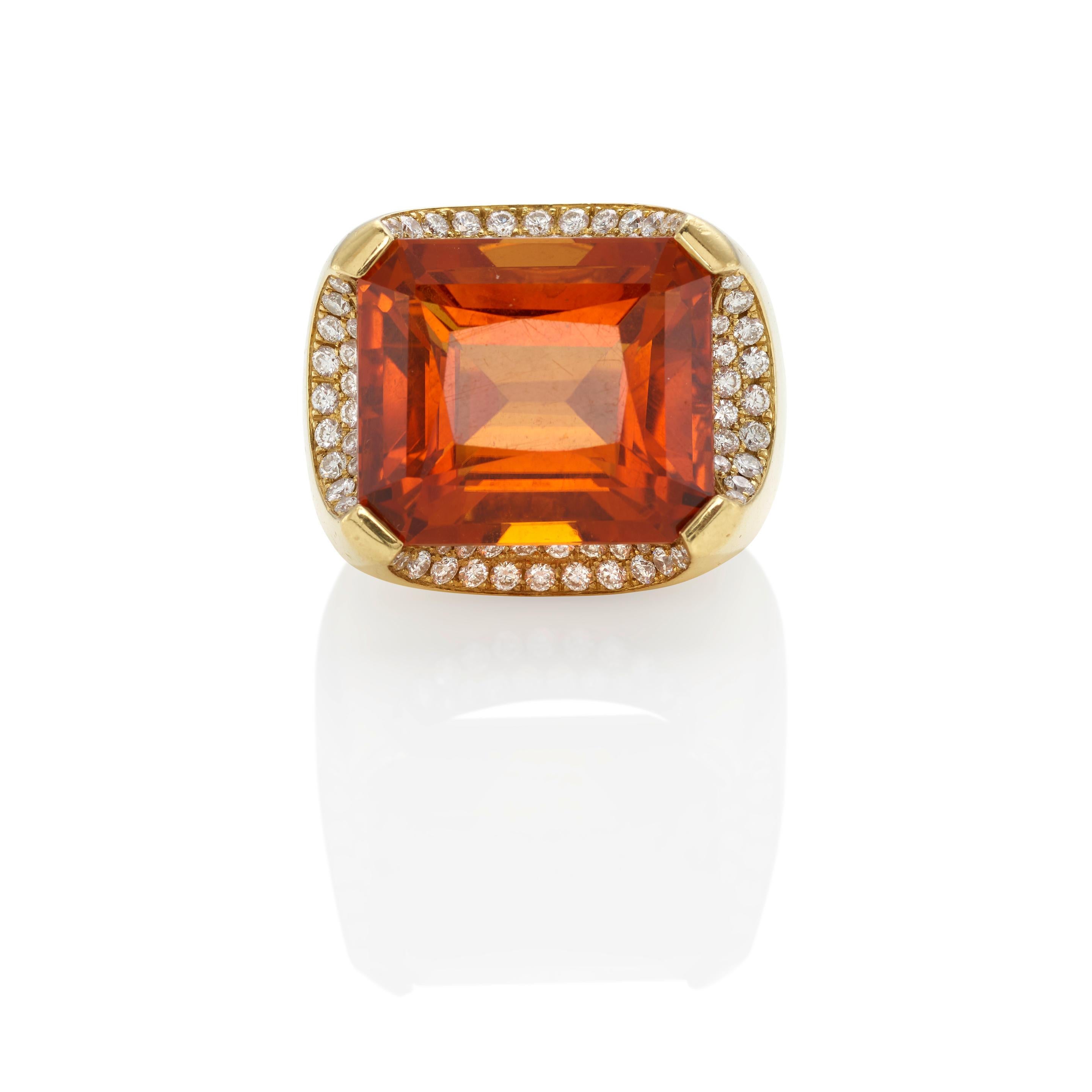 18k Yellow Gold Citrine and Diamond Heavy Ring Size 6

Gorgeous Cut-Cornered Rectangular Mixed-Cut Citrine Ring with Diamond Accents
Citrine = Appx 25 cts
Accent Diamonds = Appx 0.70 cts
Size 6
Total Mass = 31.5 grams
Piece is in Good Condition.