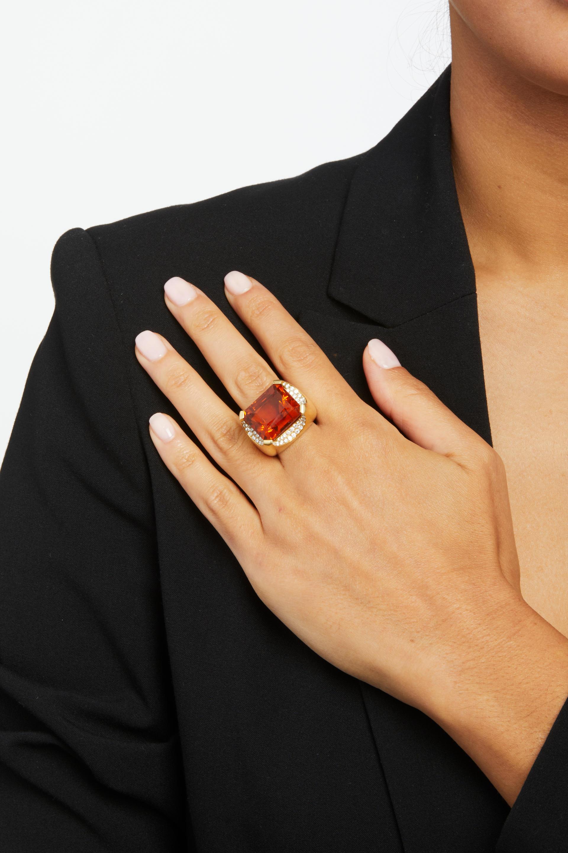 Modern 18k Yellow Gold Citrine and Diamond Heavy Ring Size 6 For Sale