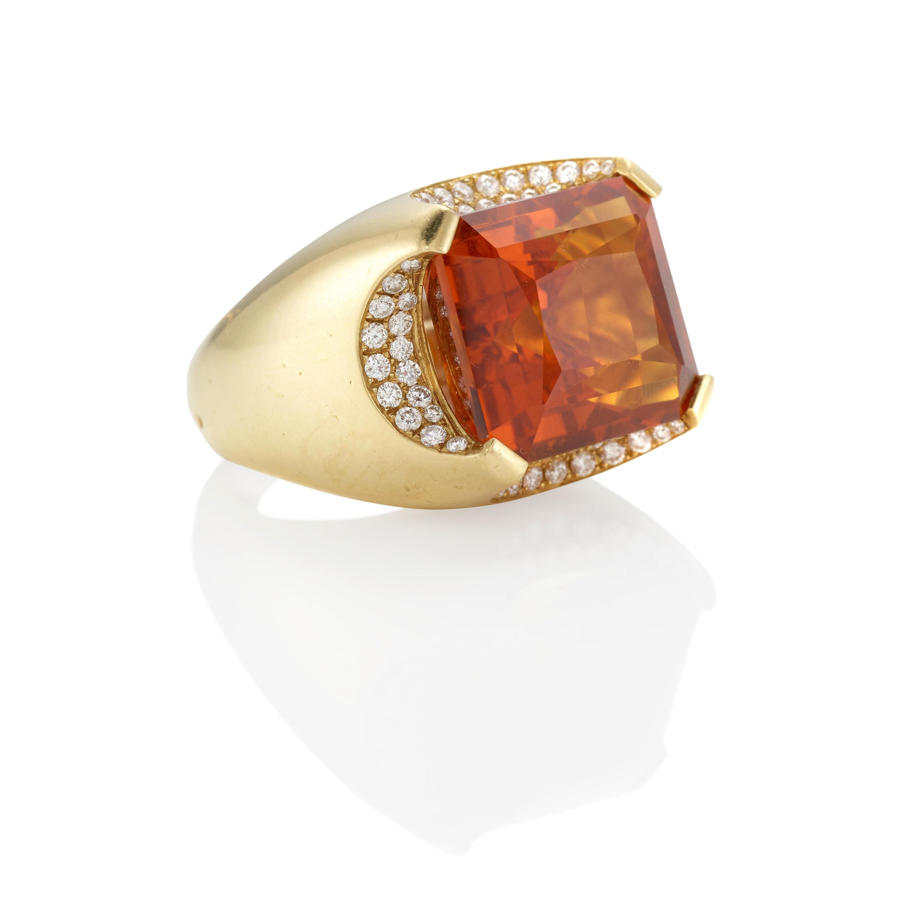 Square Cut 18k Yellow Gold Citrine and Diamond Heavy Ring Size 6 For Sale