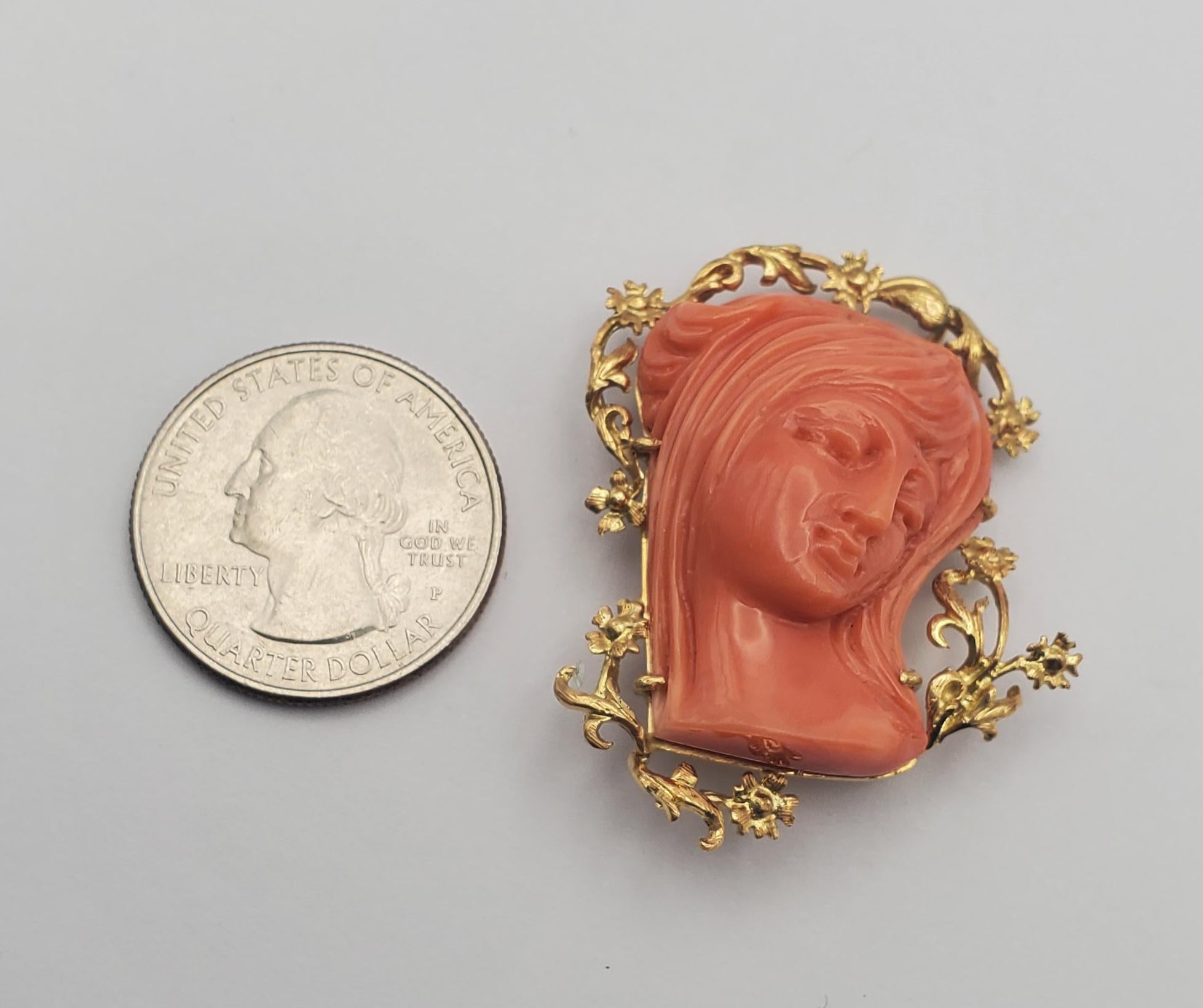 18K Yellow Gold Classic Beauty Natural Coral Cameo Convertible Pendant/Brooch For Sale 5