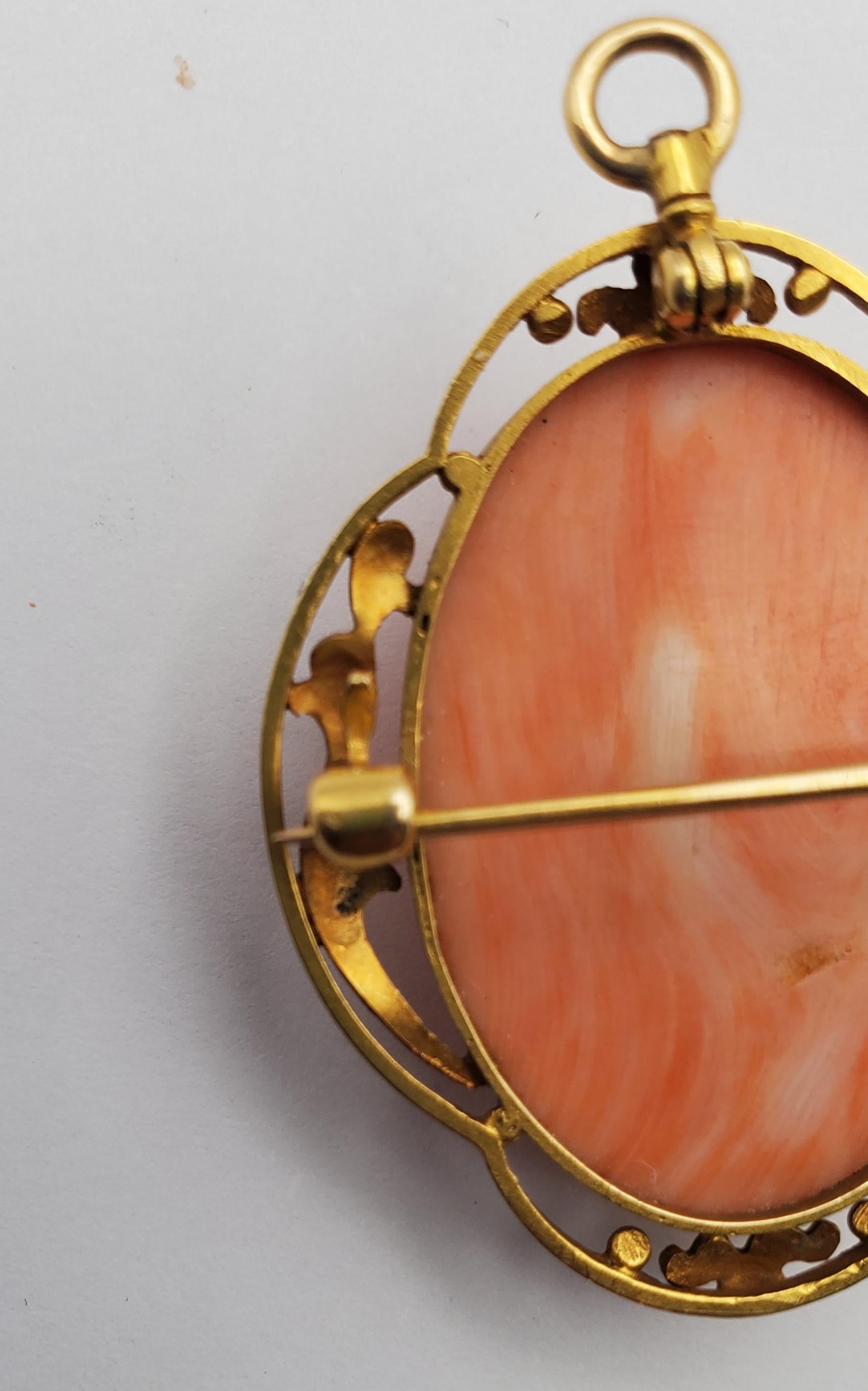18K Yellow Gold Classic Beauty Natural Coral Cameo Convertible Pendant/Brooch For Sale 2
