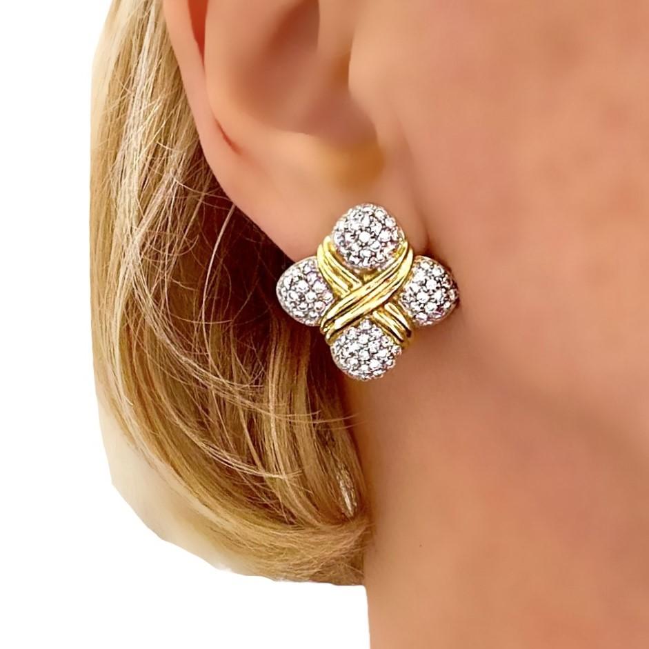 18k Yellow Gold Clover Motif Earrings Encrusted with Diamonds For Sale 2