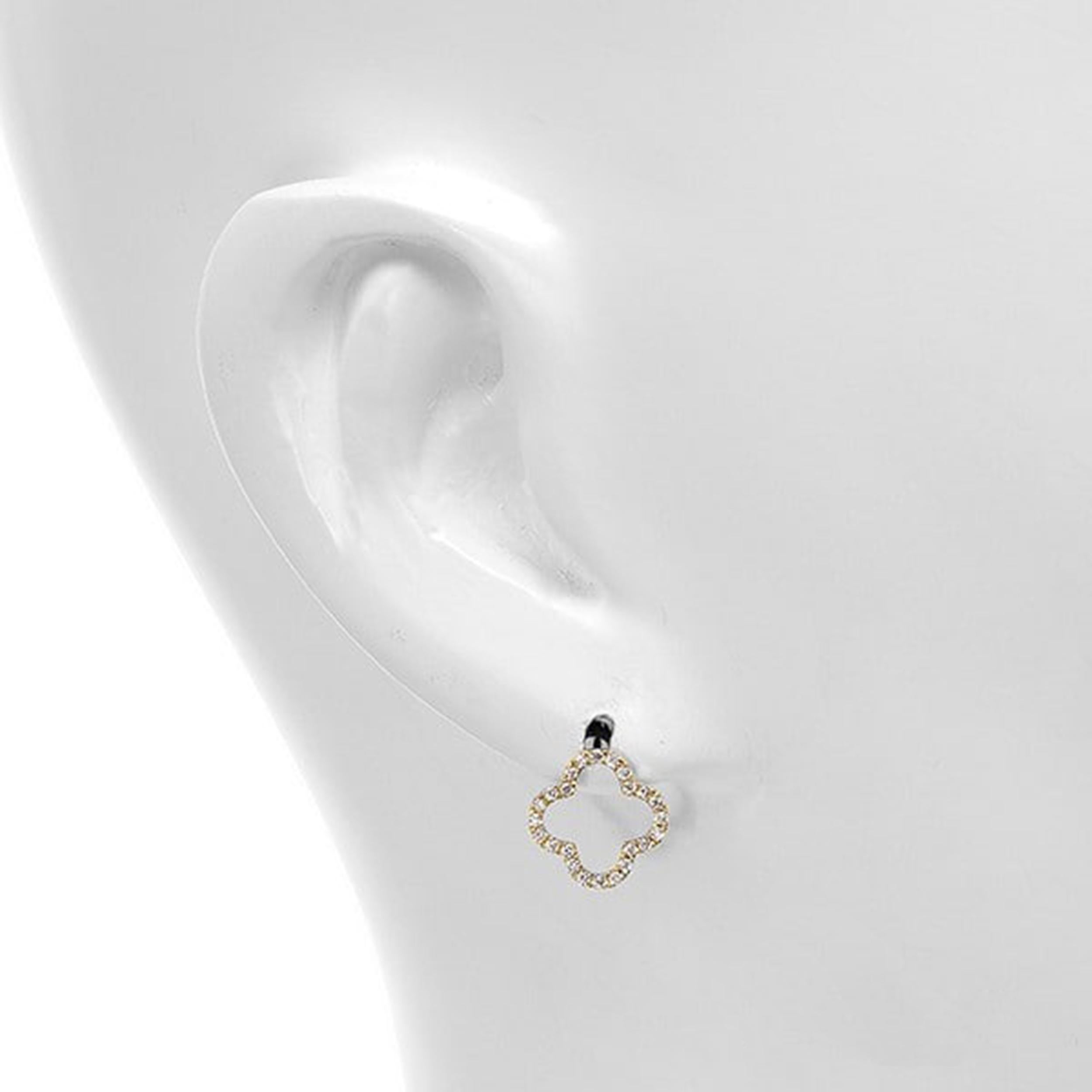 Taille ronde Boucles d'oreilles en or jaune 18K avec diamants en forme de trèfle  0,11 carat x 2  Environ 10,5 mm x 1 en vente