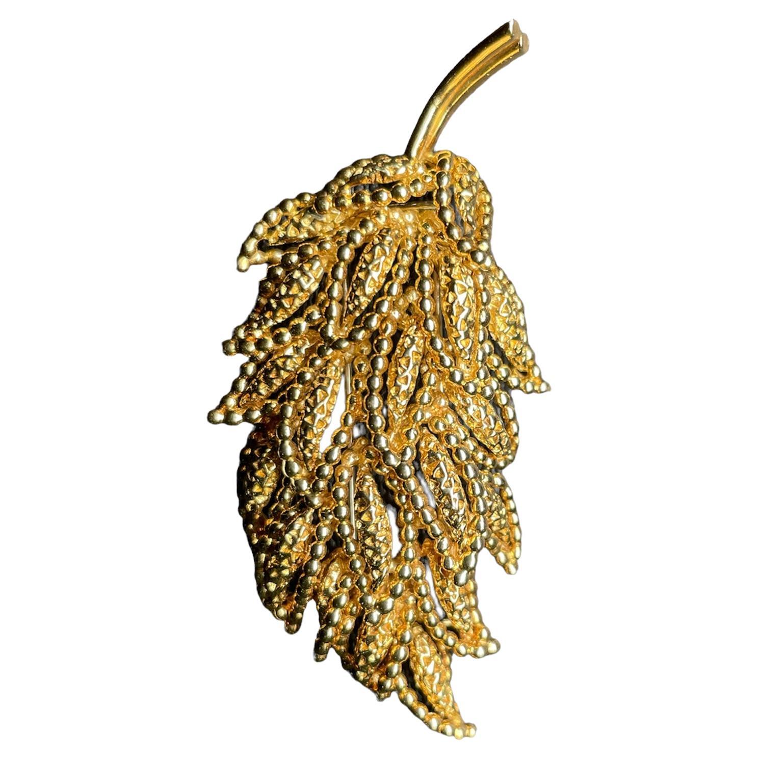18k Yellow Gold Cluster of Leaves Branch Coat / Hat Brooch For Sale