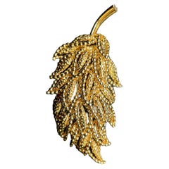 18k Yellow Gold Cluster of Leaves Branch Coat / Hat Brooch