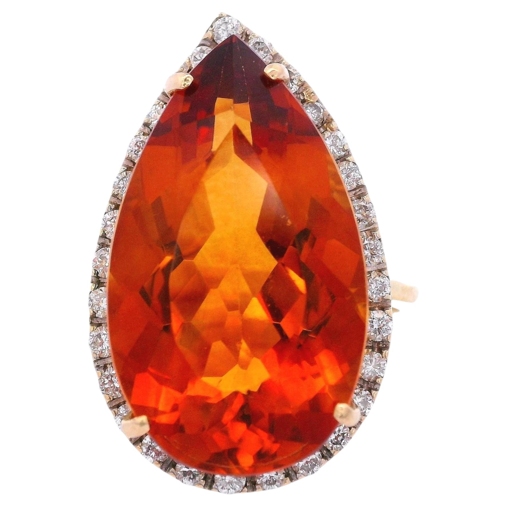 18K Yellow Gold Cocktail Ring with 12.45 CTW in Topaz & Diamond For Sale