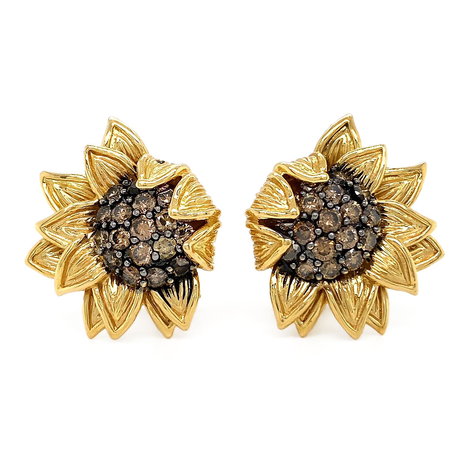 Brilliant Cut 18K Yellow Gold Cognac Diamond Sunflower Earrings For Sale