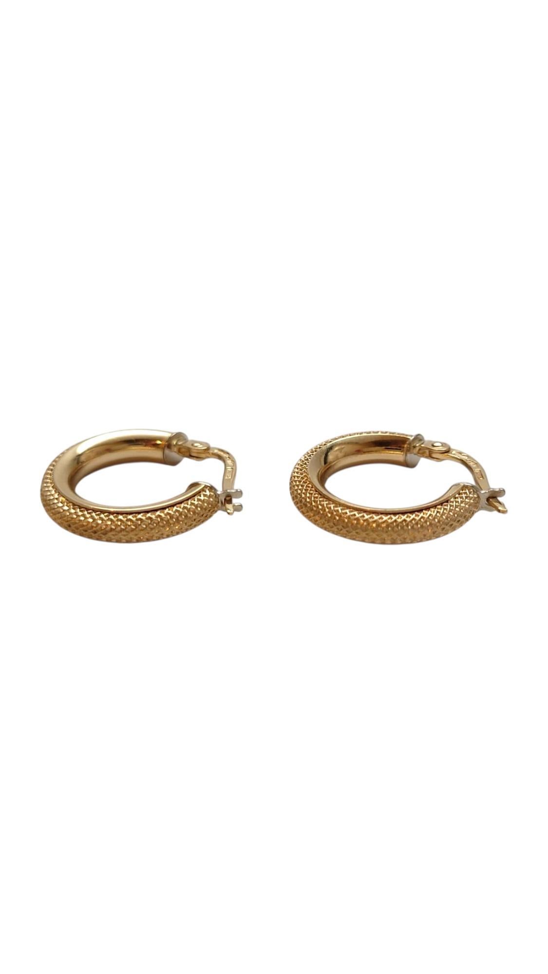18K Yellow Gold Coil Hoop Earrings #21953 Pour femmes en vente