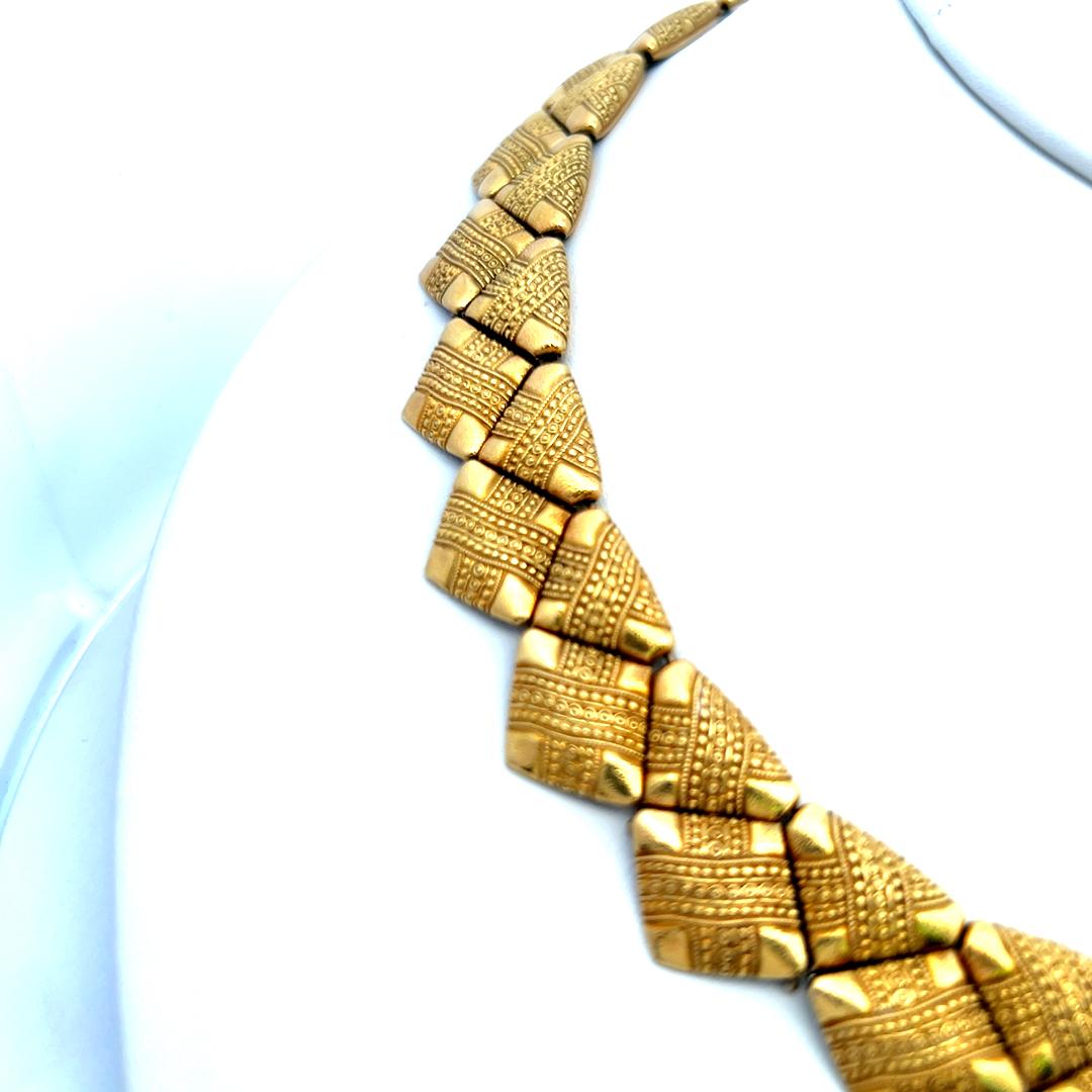 Collana in oro giallo 18K 0,10ct G VS Diamond Textured Link Design in vendita 2