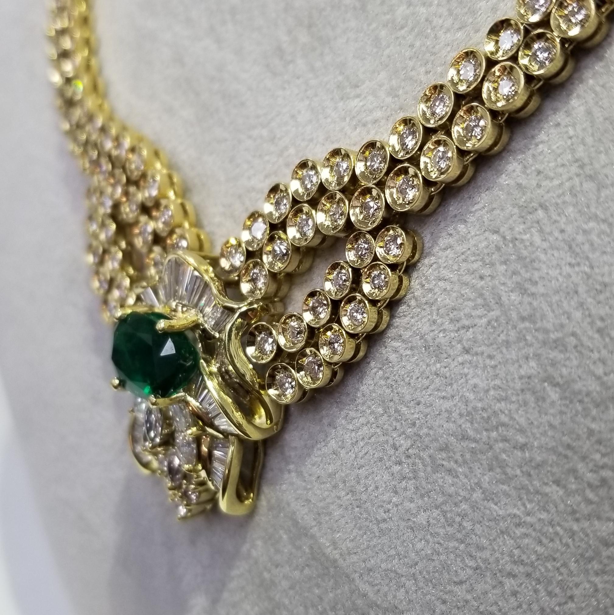 Oval Cut 18 Karat Yellow Gold Colombian Emerald and Diamond Necklace