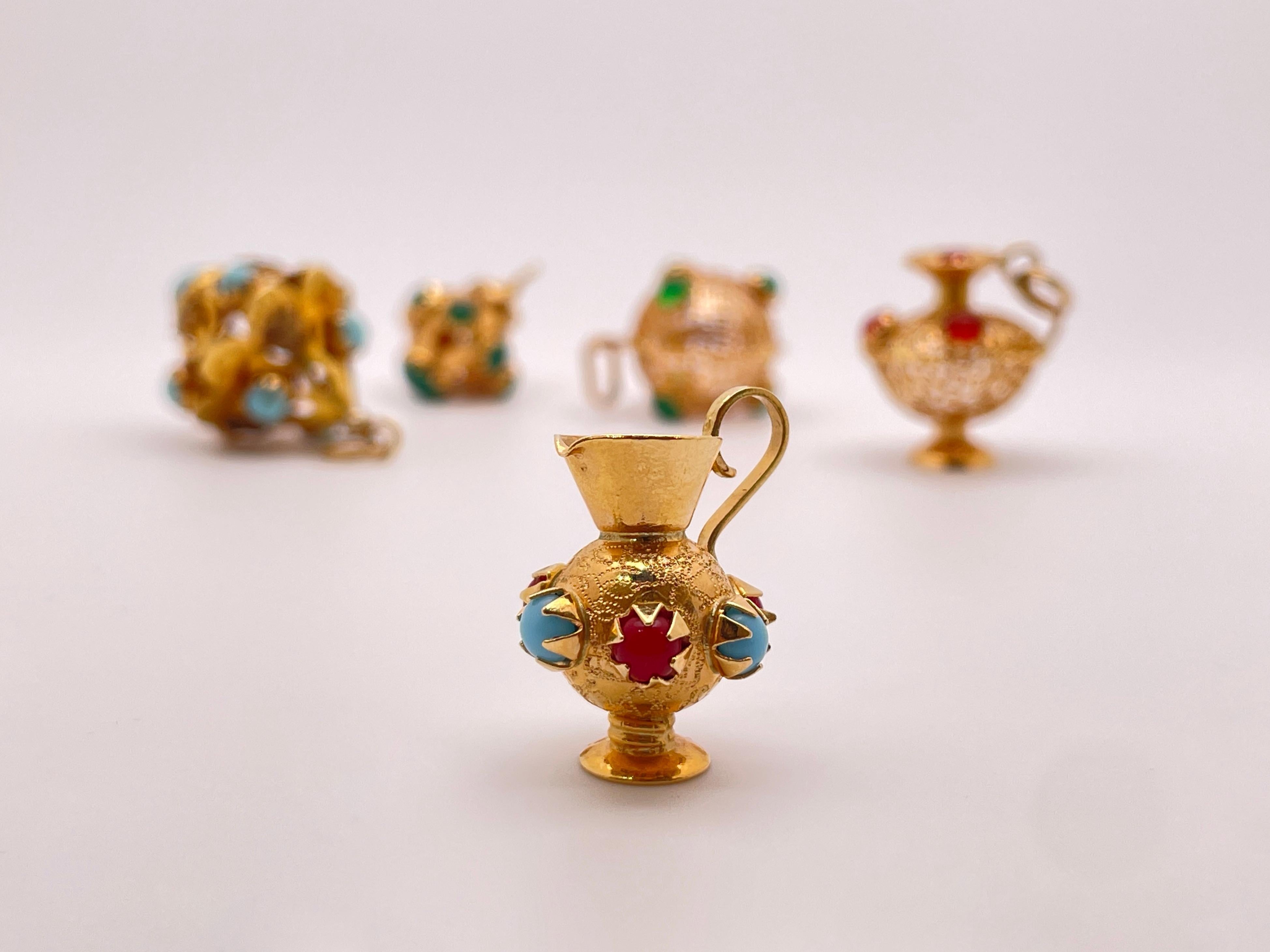 Set di charme con pietre colorate in oro giallo 18K per bracciali e collane in vendita 8