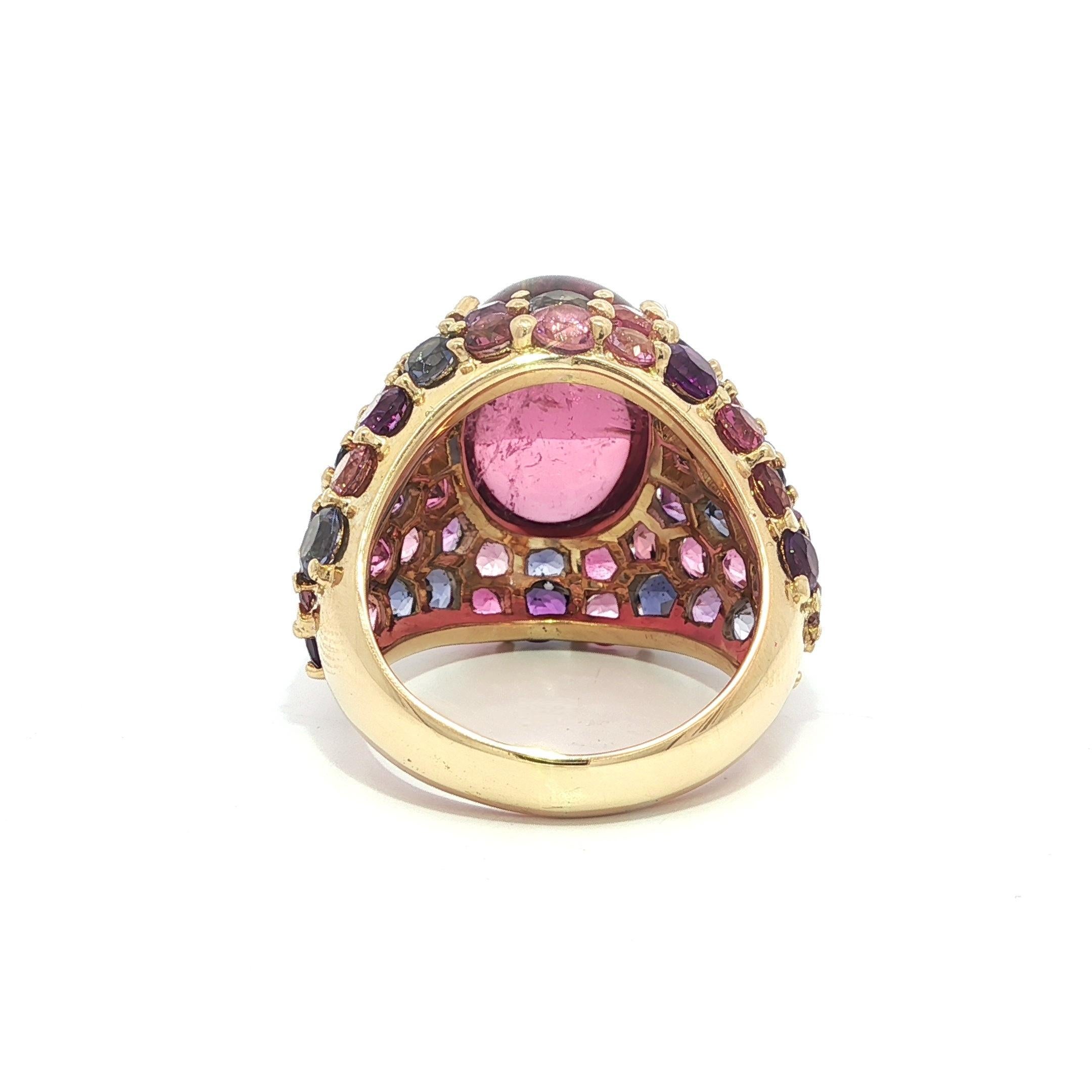 Bague en or jaune 18k Tourmaline colorée avec pierres naturelles roses et violettes en vente 6