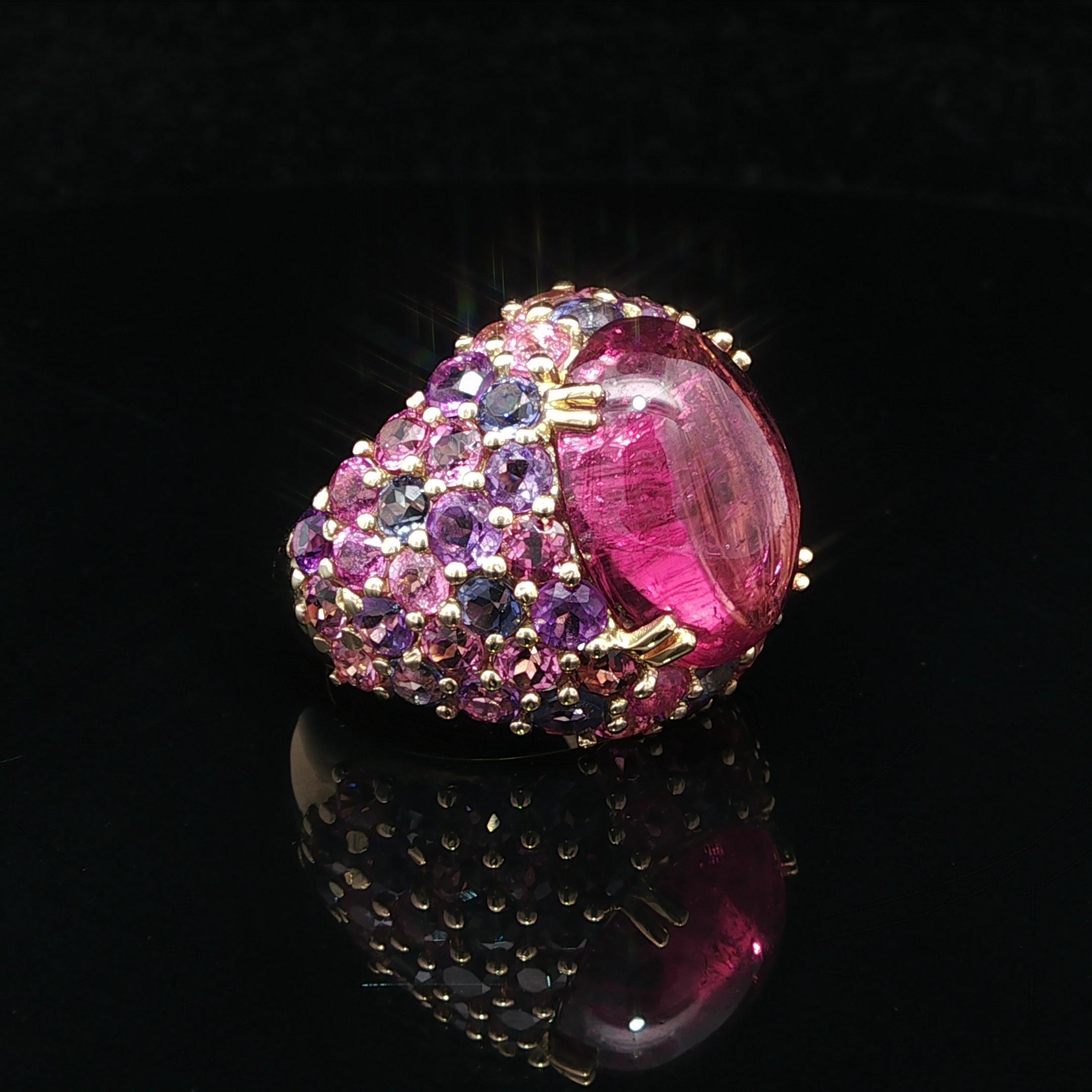 Bague en or jaune 18k Tourmaline colorée avec pierres naturelles roses et violettes en vente 11
