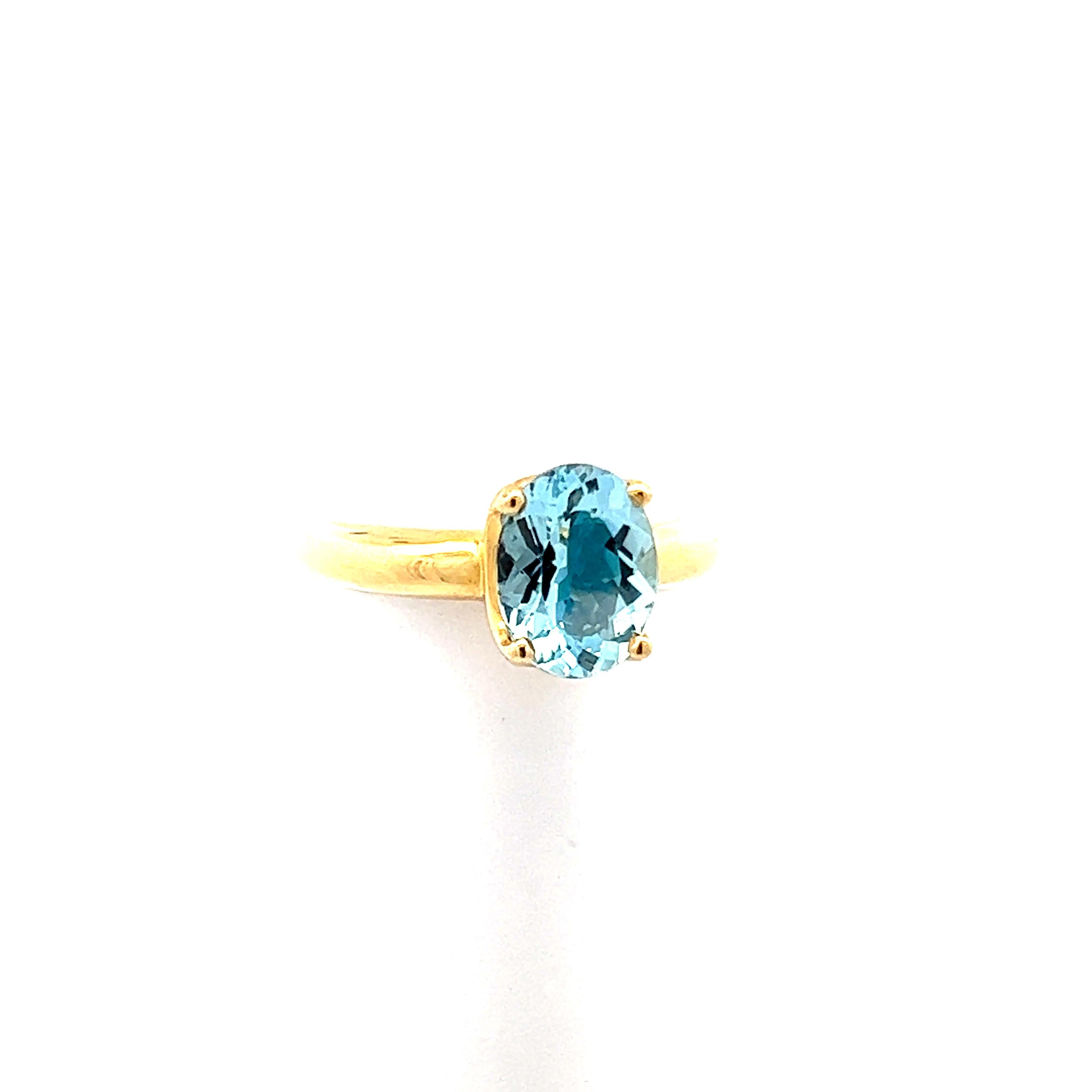 18K Yellow Gold VintageH. Stern Oval Aquamarine Ring  In Excellent Condition In Lexington, KY