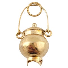 Vintage 18K Yellow Gold Cooking Pot Charm #13478