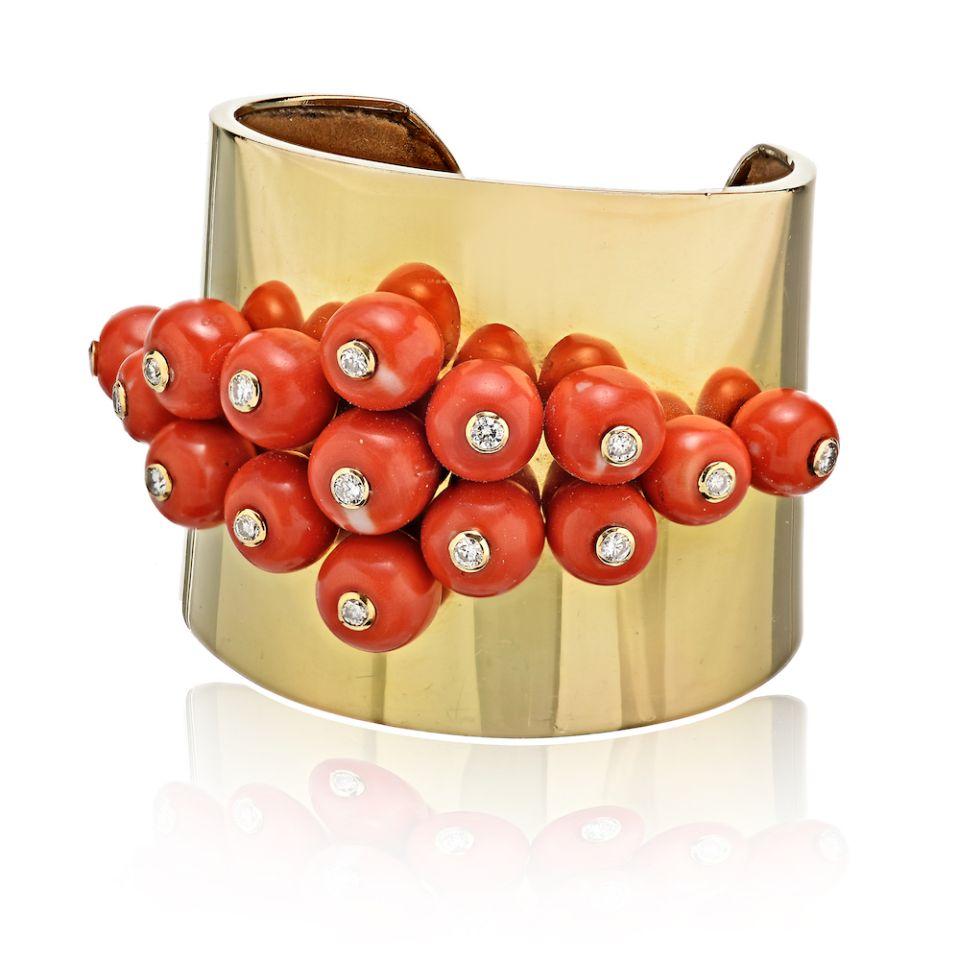 Round Cut 18K Yellow Gold Coral and Diamond Cuff Bangle Bracelet For Sale