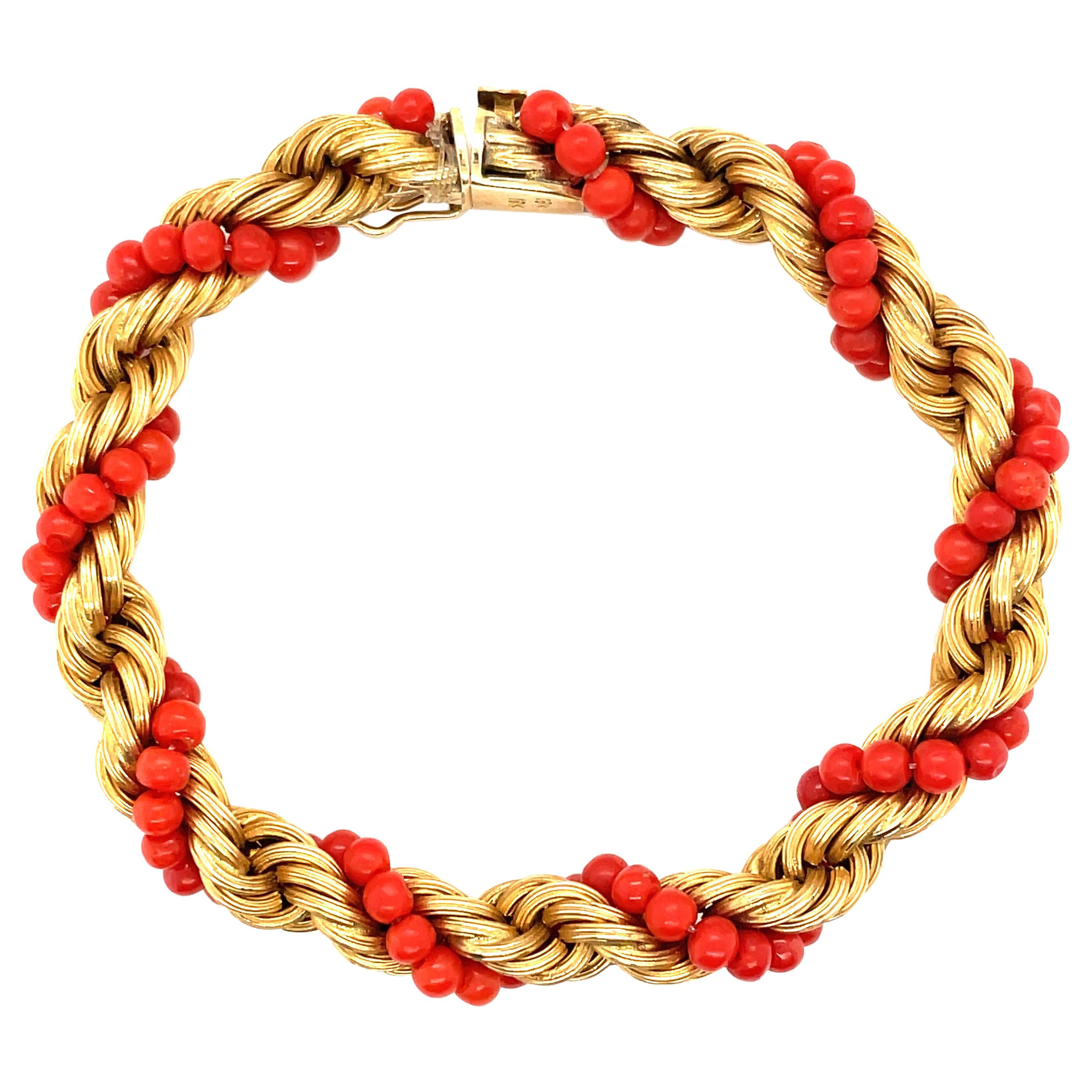 18K Yellow Gold Coral Bead Bracelet For Sale
