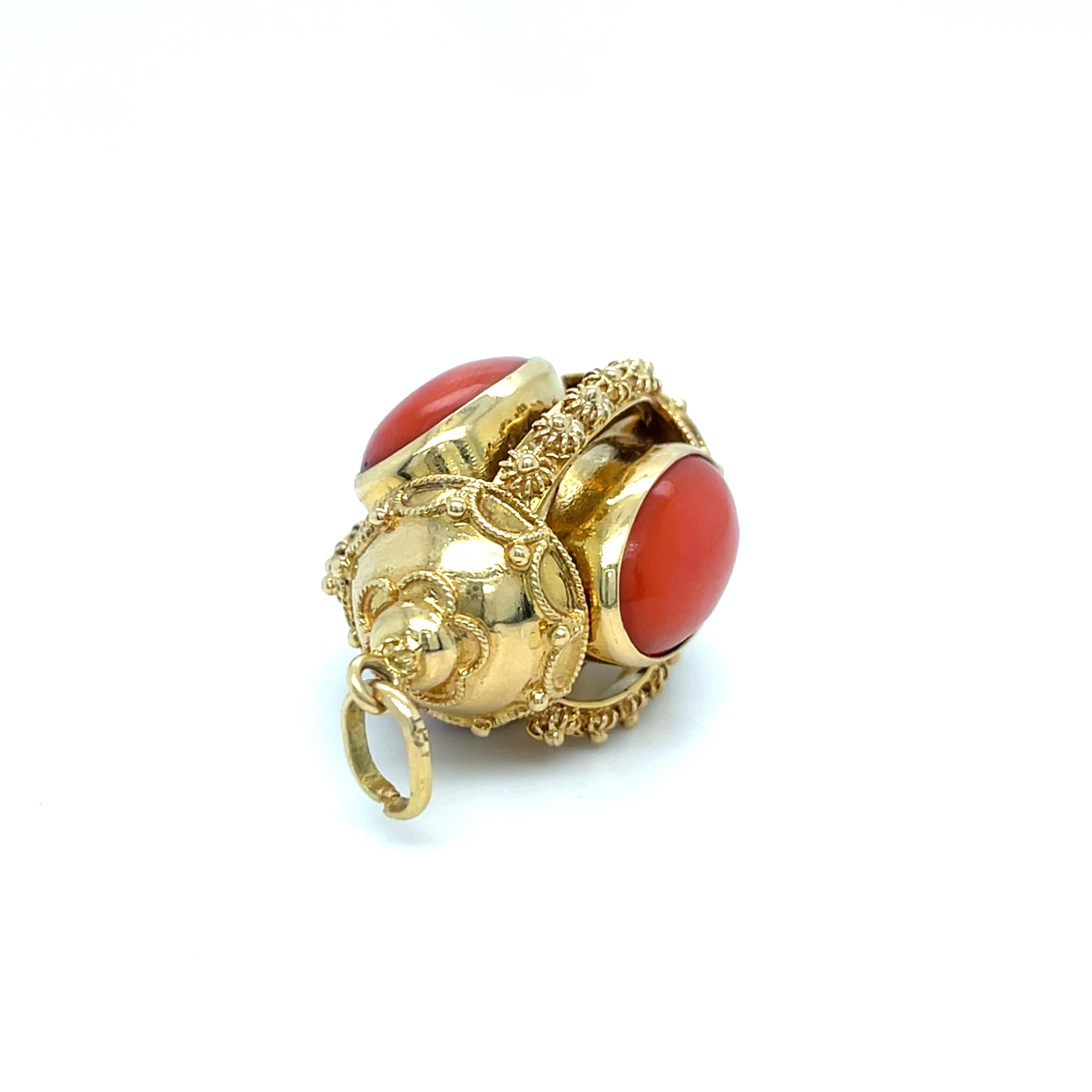 Pendentif or jaune 18k en corail cabochon orné 14.5g 1-3/4
