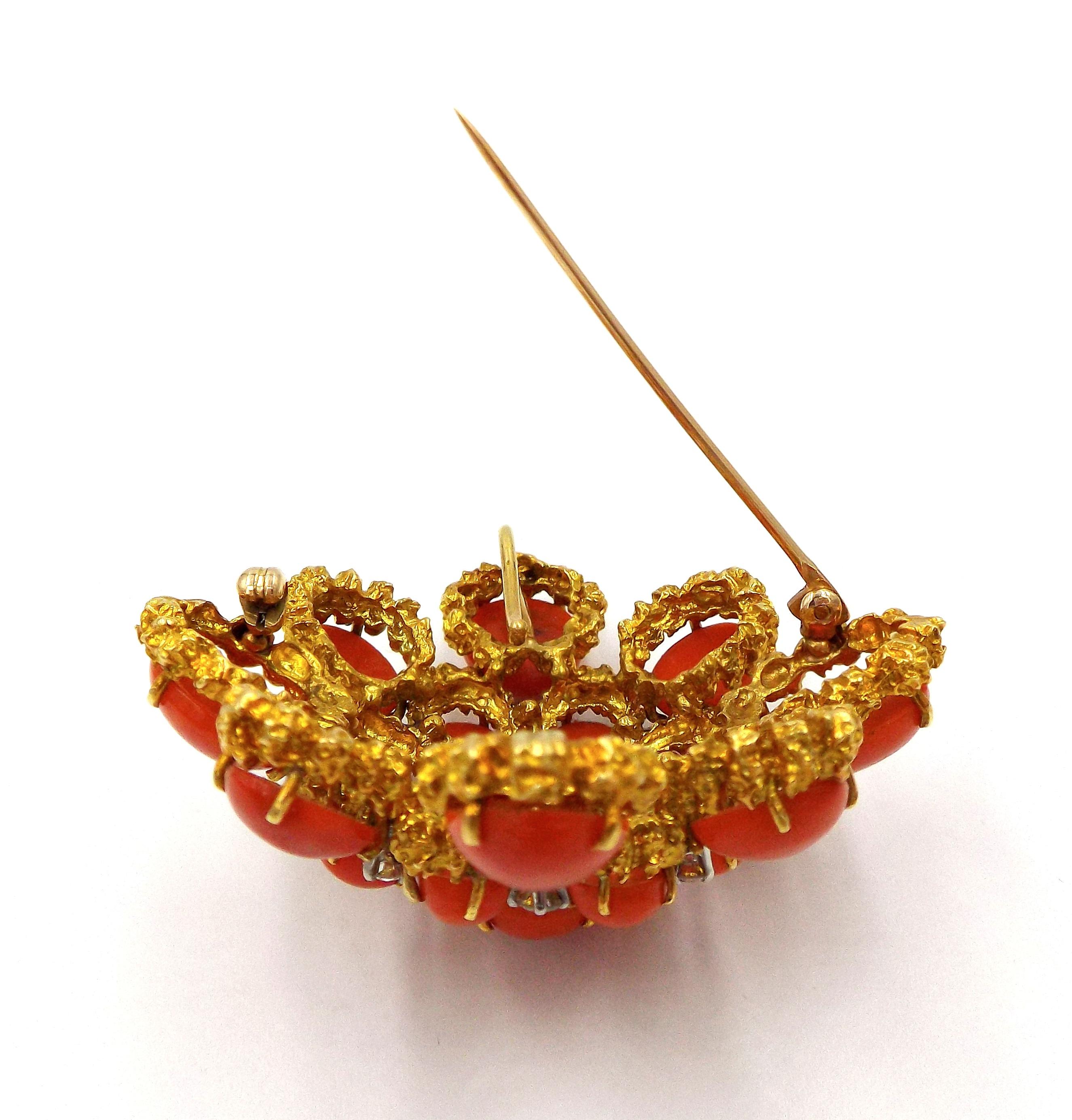 18K Yellow Gold Coral Diamond Pendant Brooch Pin In Good Condition In New York, NY