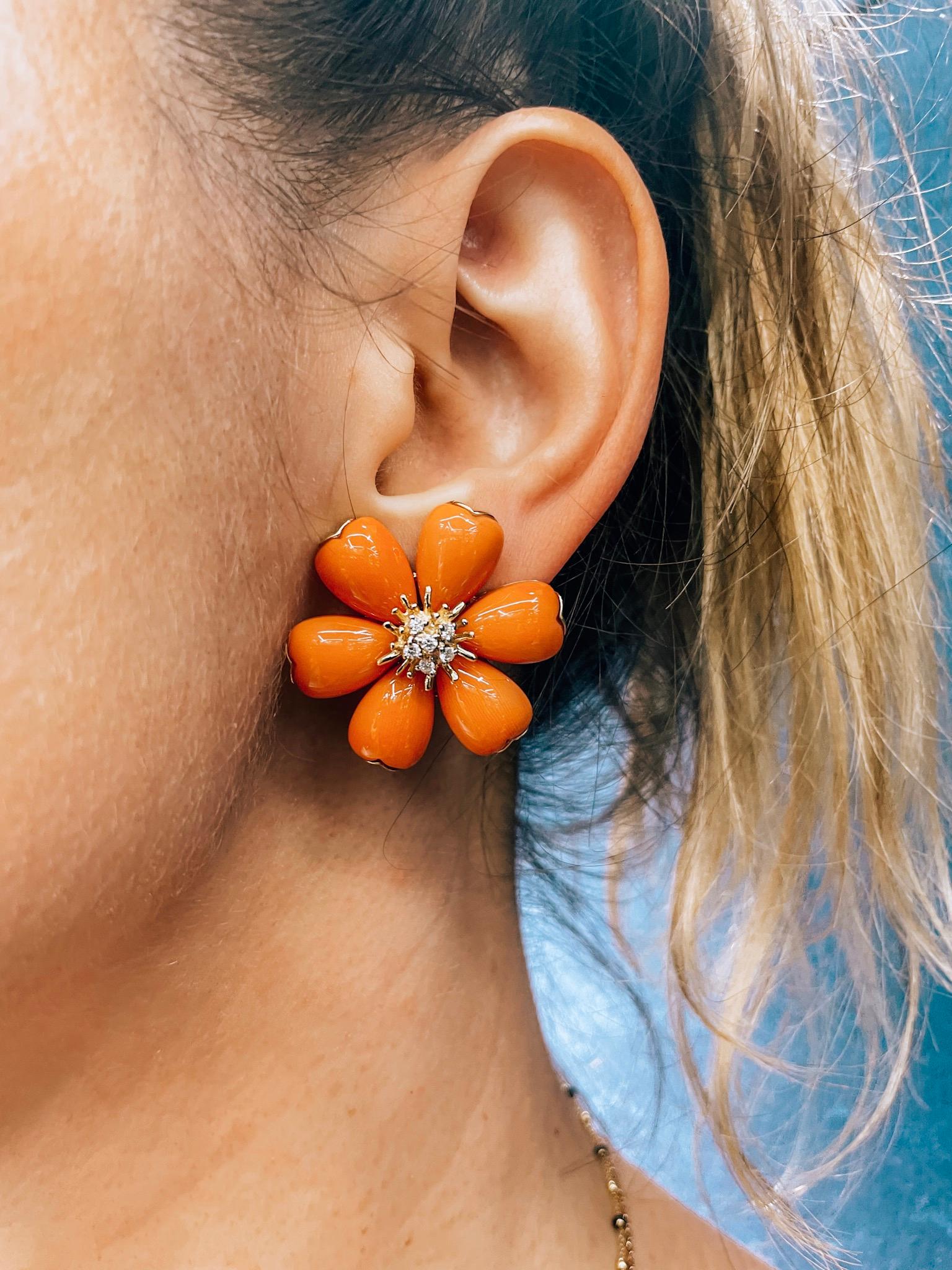 18 Karat Gelbgold Koralle Blume Diamant-Ohrringe Damen