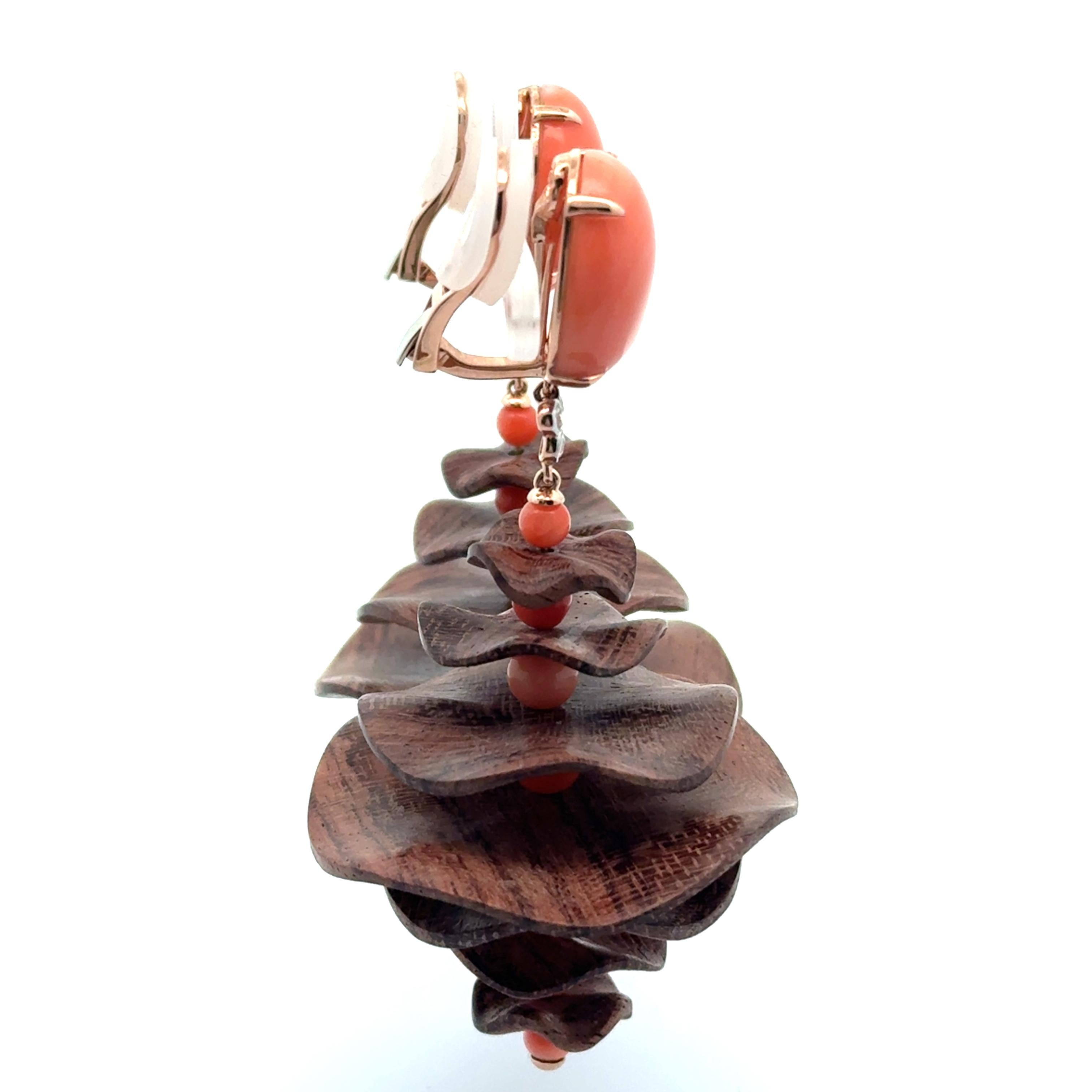 18K Gelbgold Korallen-Rosewood und Diamant-Ohrringe im Angebot 5