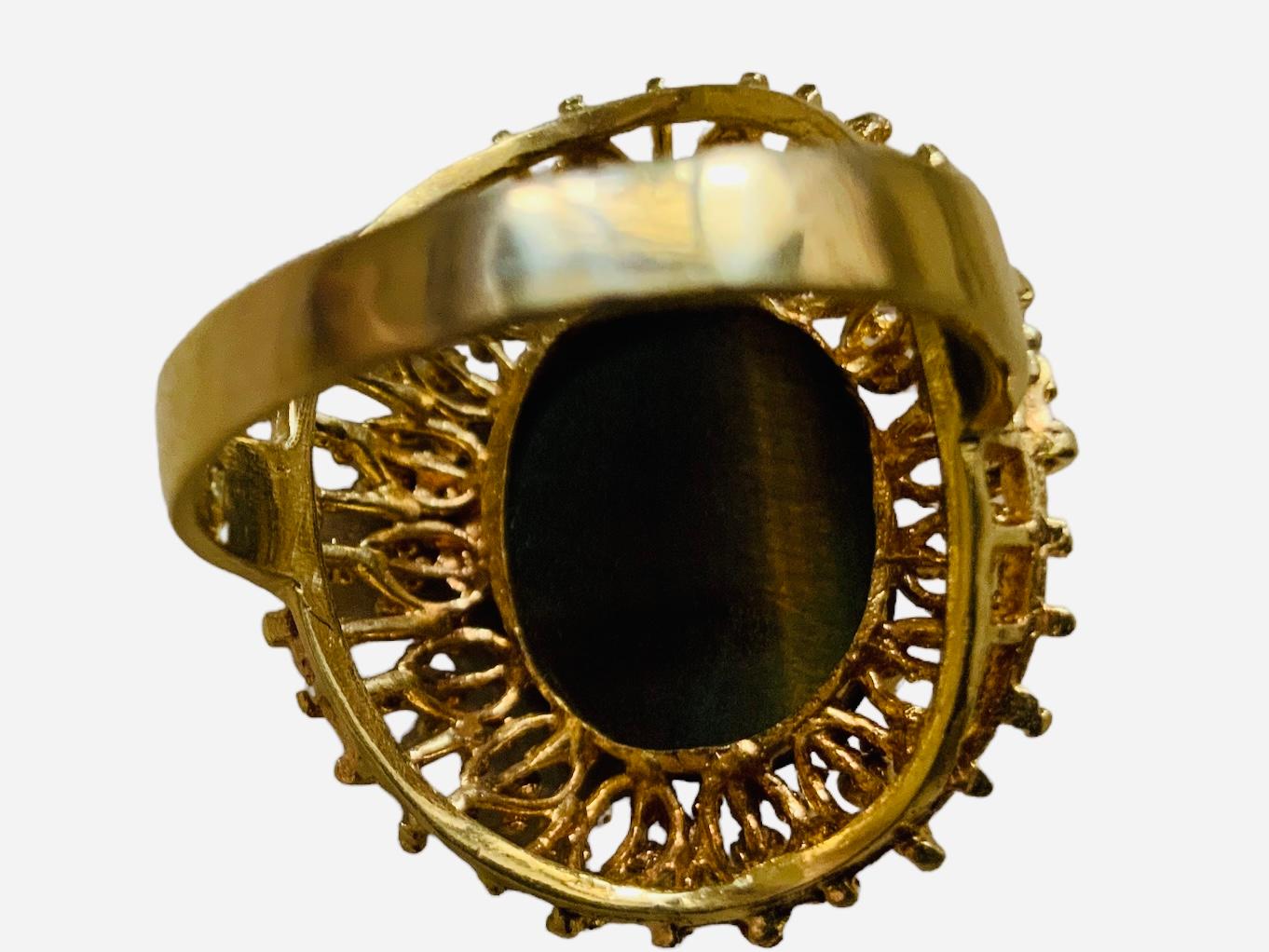 Modern 18K Yellow Gold Corletto Tiger Eye Cocktail Ring For Sale