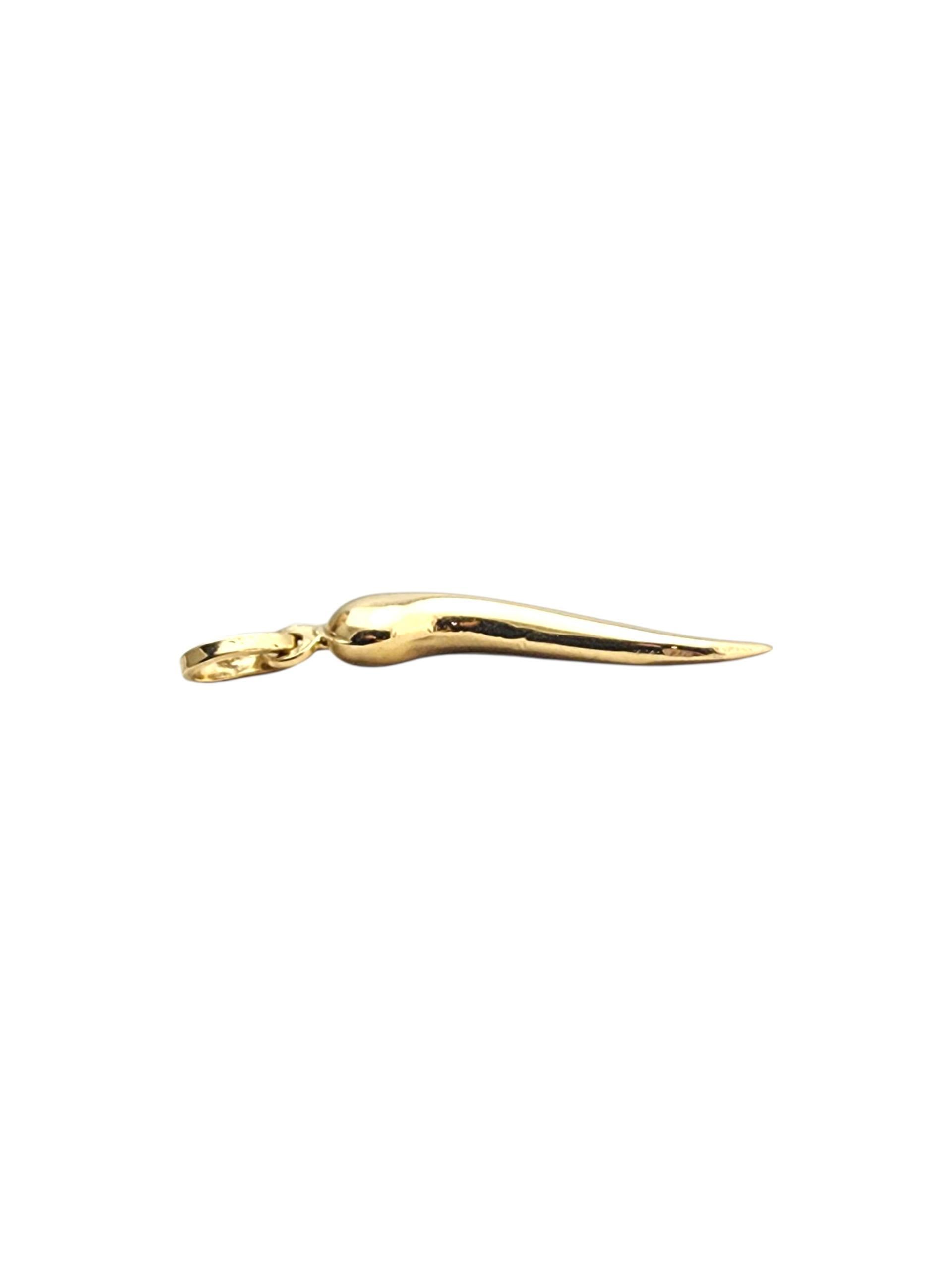 Women's 18K Yellow Gold Cornicello Italian Horn Charm #22589 For Sale