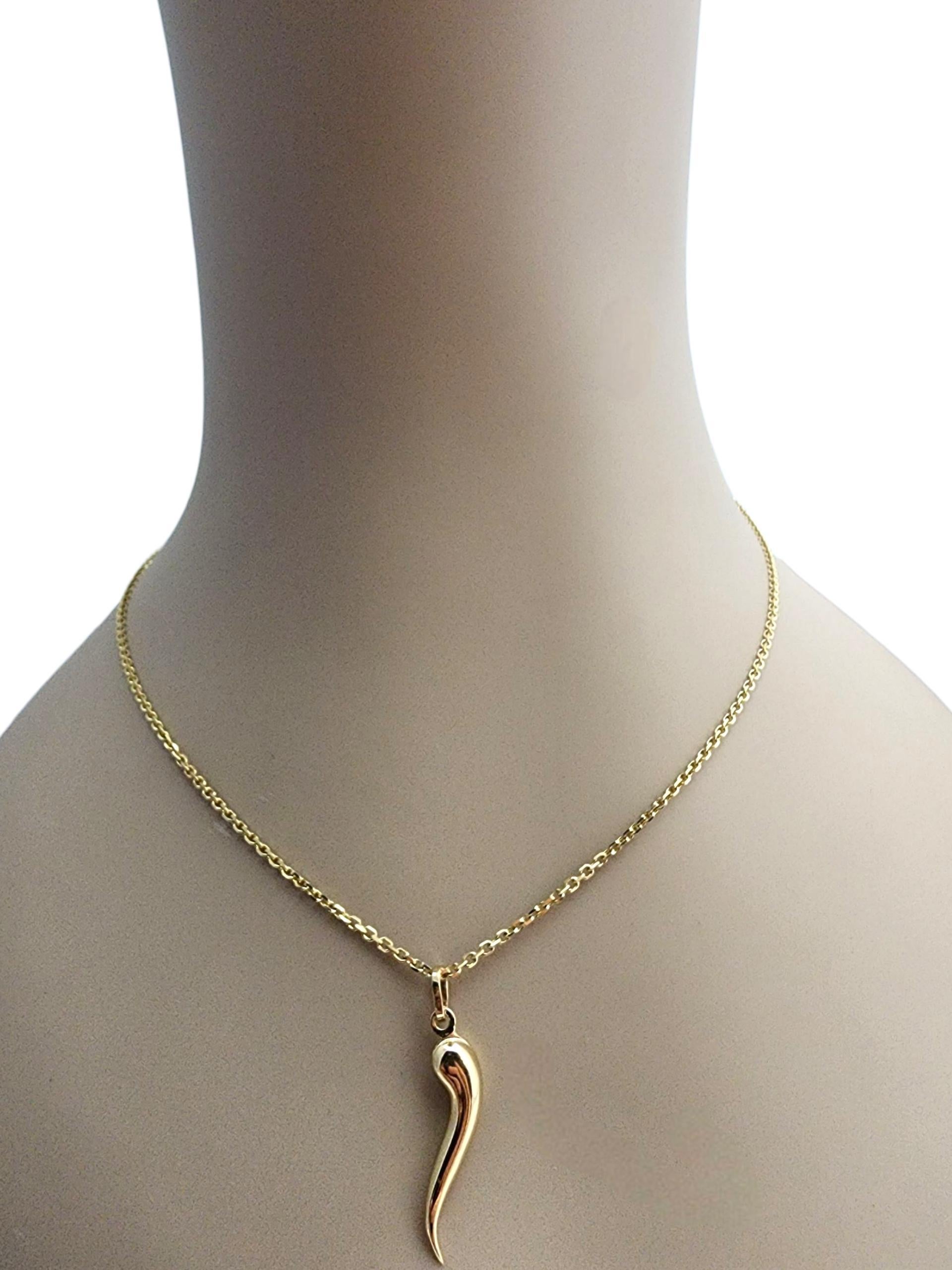 18K Yellow Gold Cornicello Italian Horn Charm #22589 For Sale 4