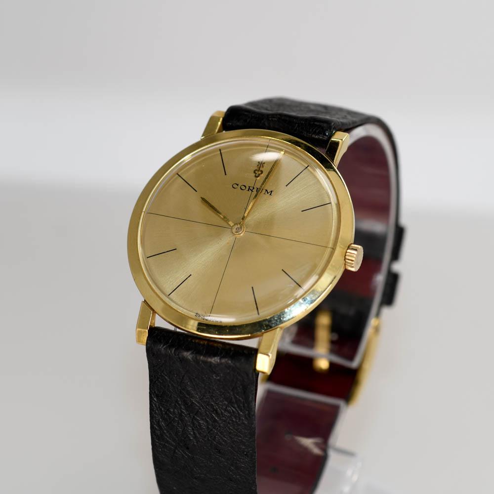Reloj Corum Oro Amarillo 18K 32mm en Excelente estado para la venta en Laguna Beach, CA