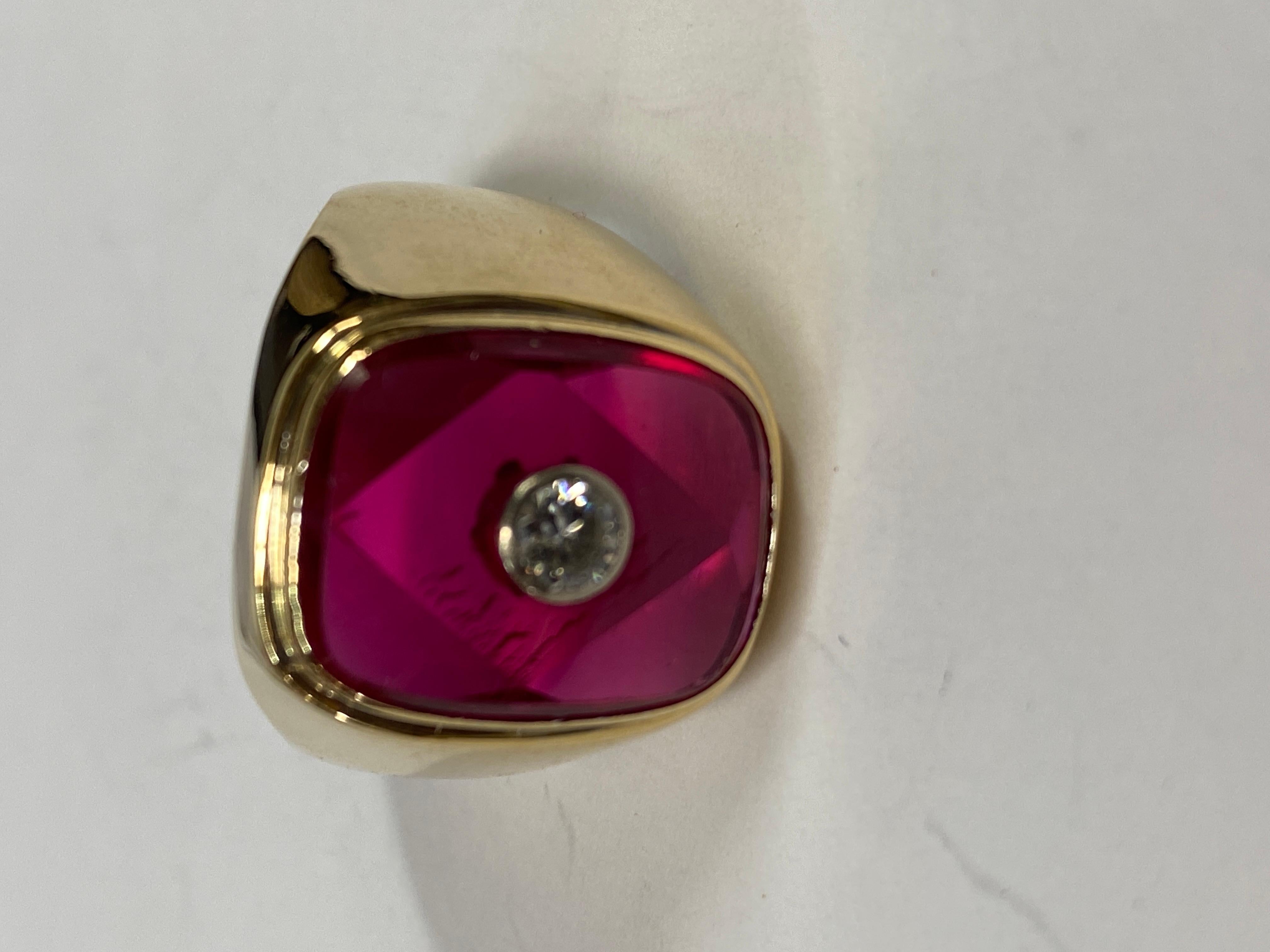 Women's or Men's 18K Yellow Gold Created Ruby & Brilliant Diamond Signet Square Ring Size 12.5 For Sale