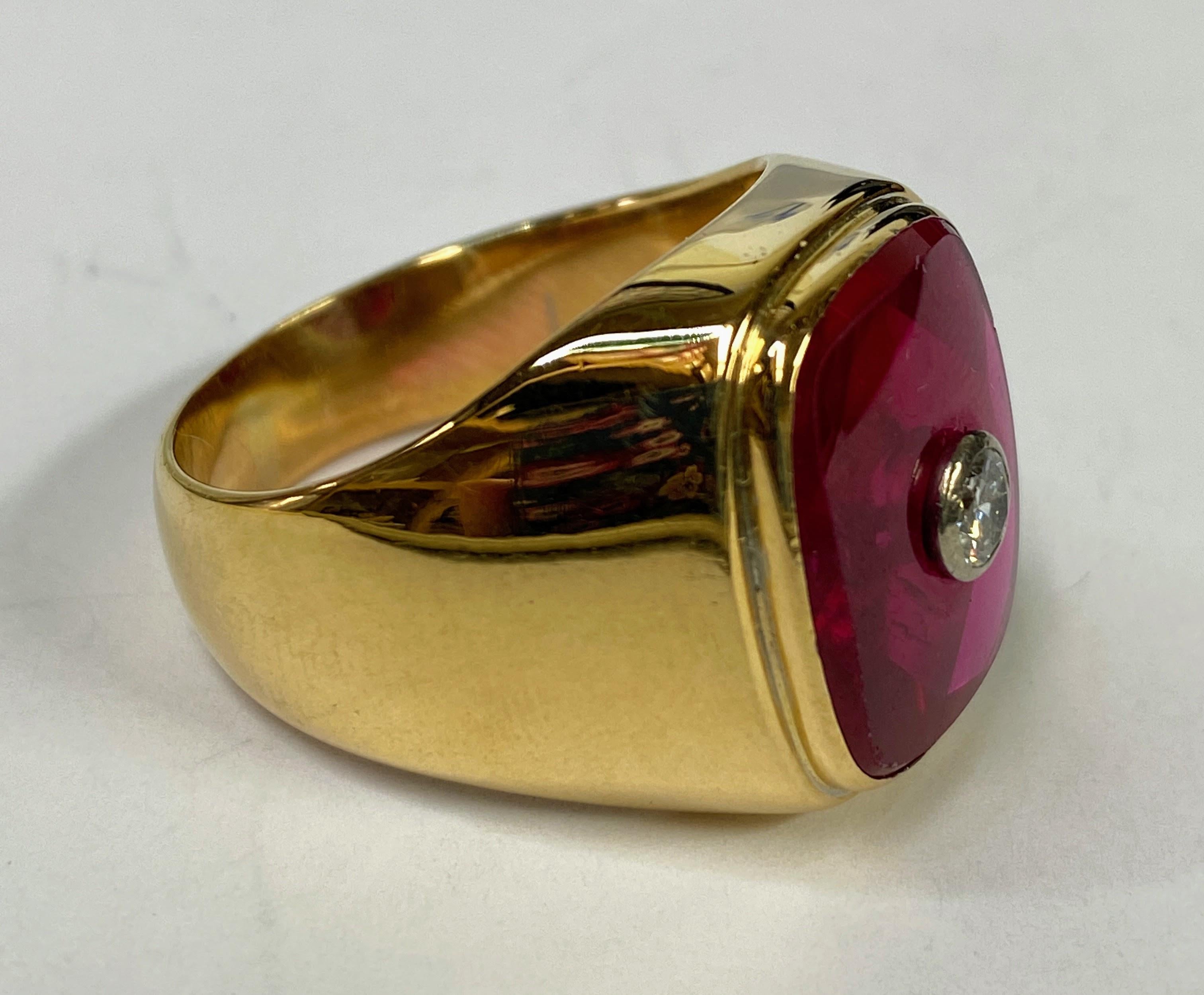 18K Yellow Gold Created Ruby & Brilliant Diamond Signet Square Ring Size 12.5 For Sale 3