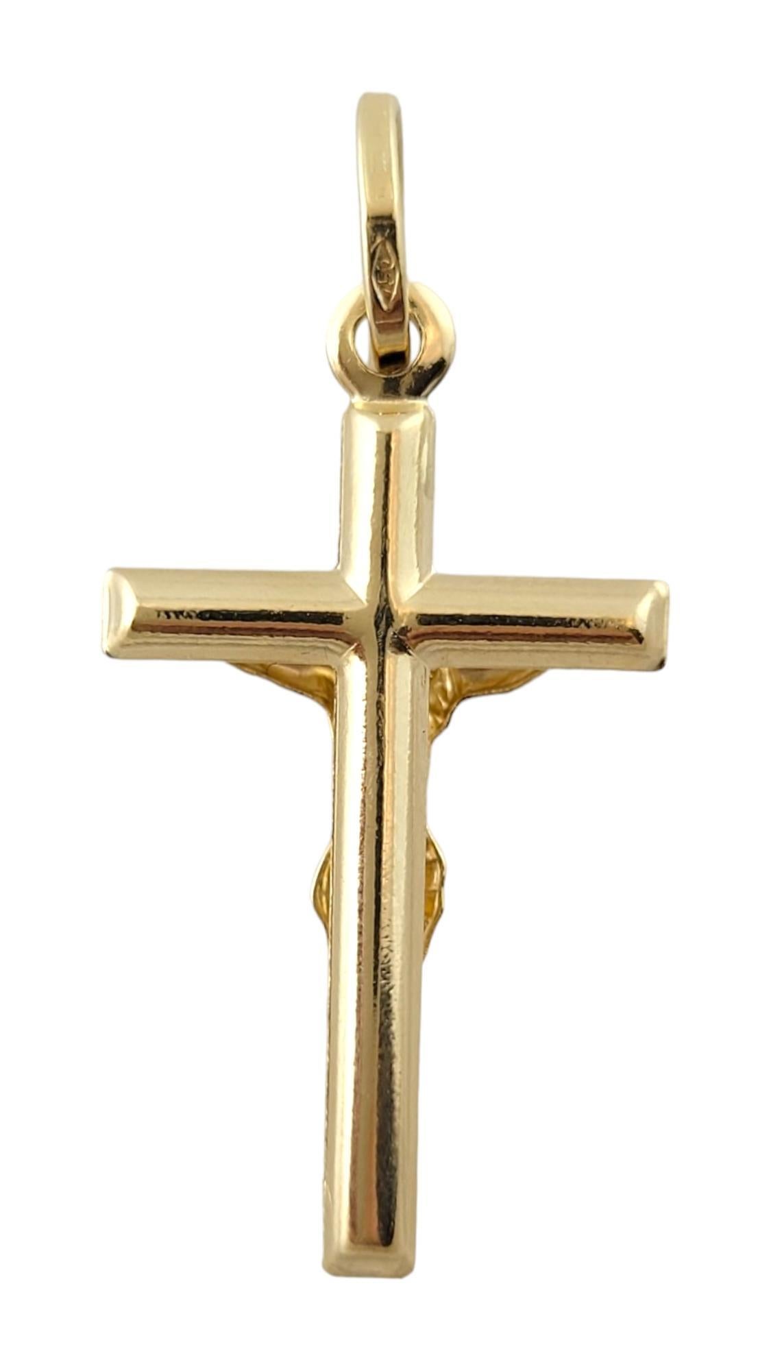 18K Yellow Gold Cross Pendant #16446 In Good Condition In Washington Depot, CT