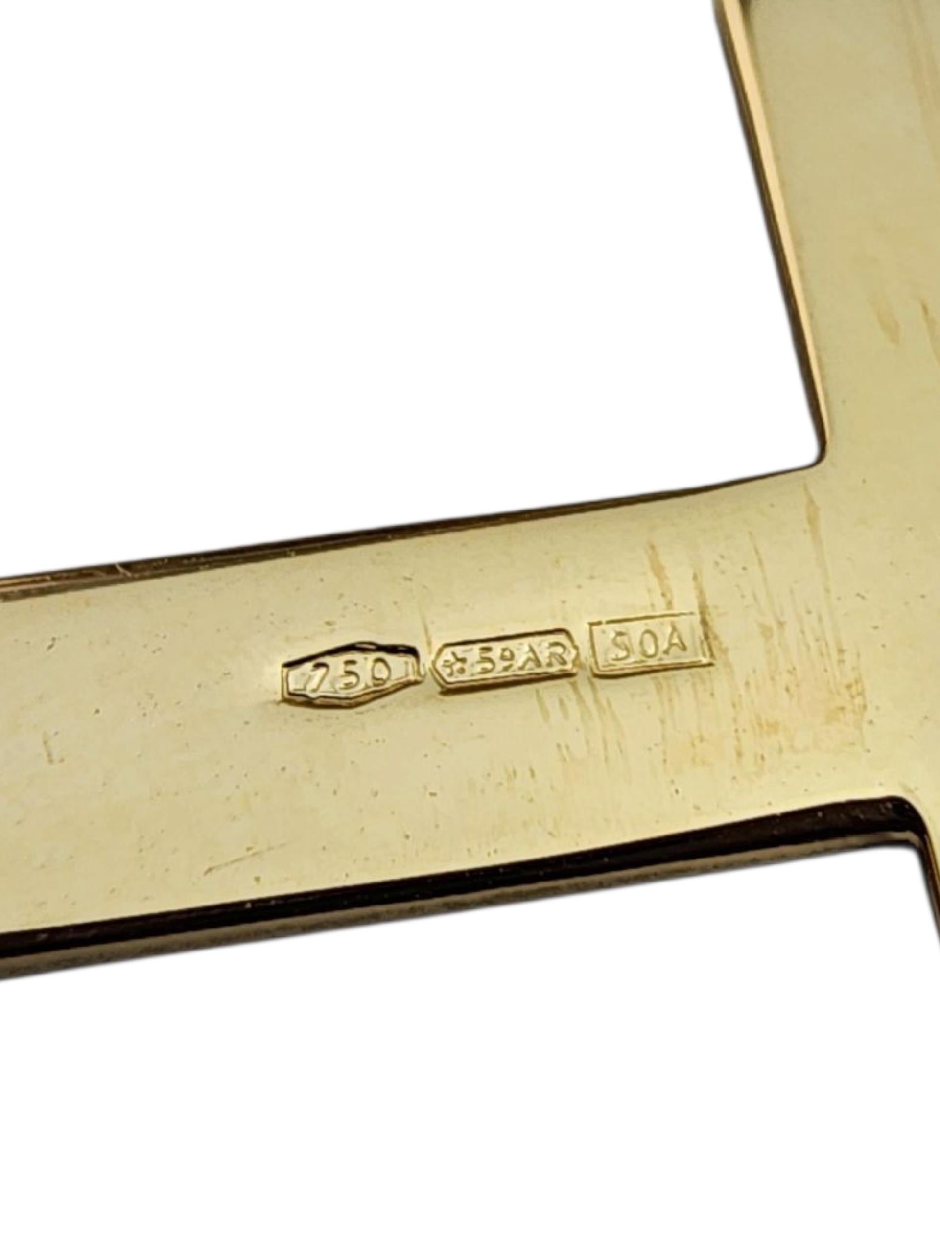 Ciondolo a forma di croce in oro giallo 18K #22382 In condizioni buone in vendita a Washington Depot, CT